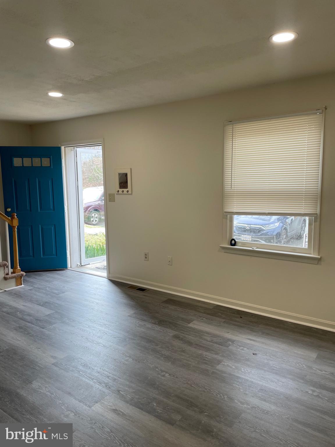 SPRING VALLEY - Residential