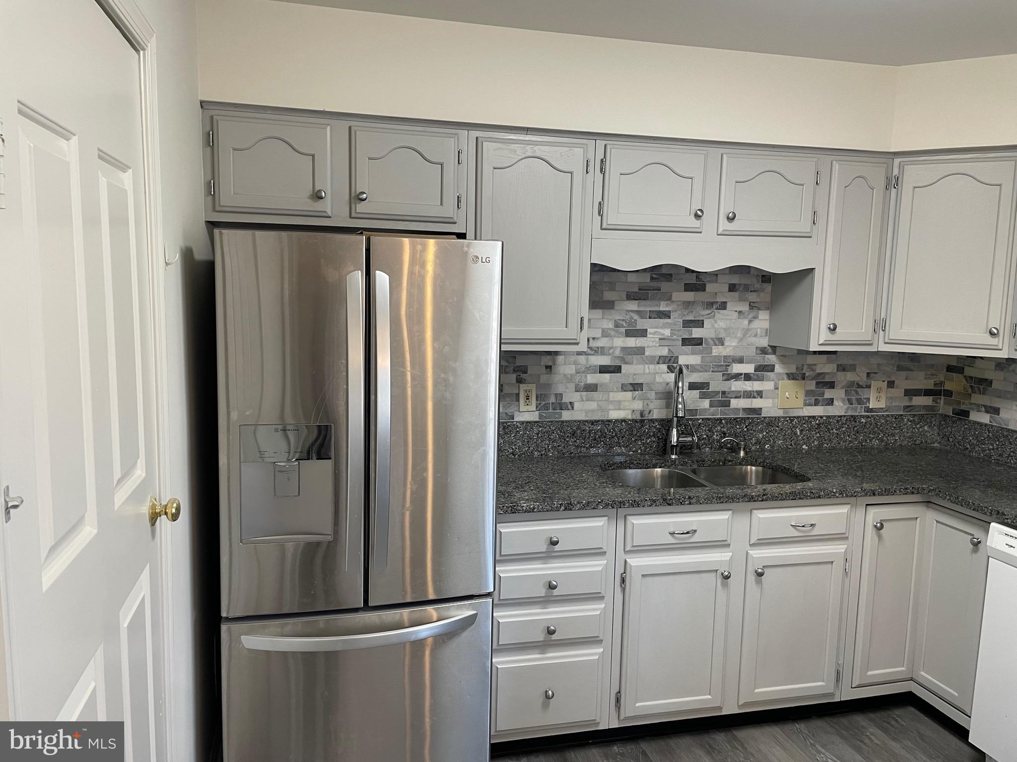 SPRING VALLEY - Residential