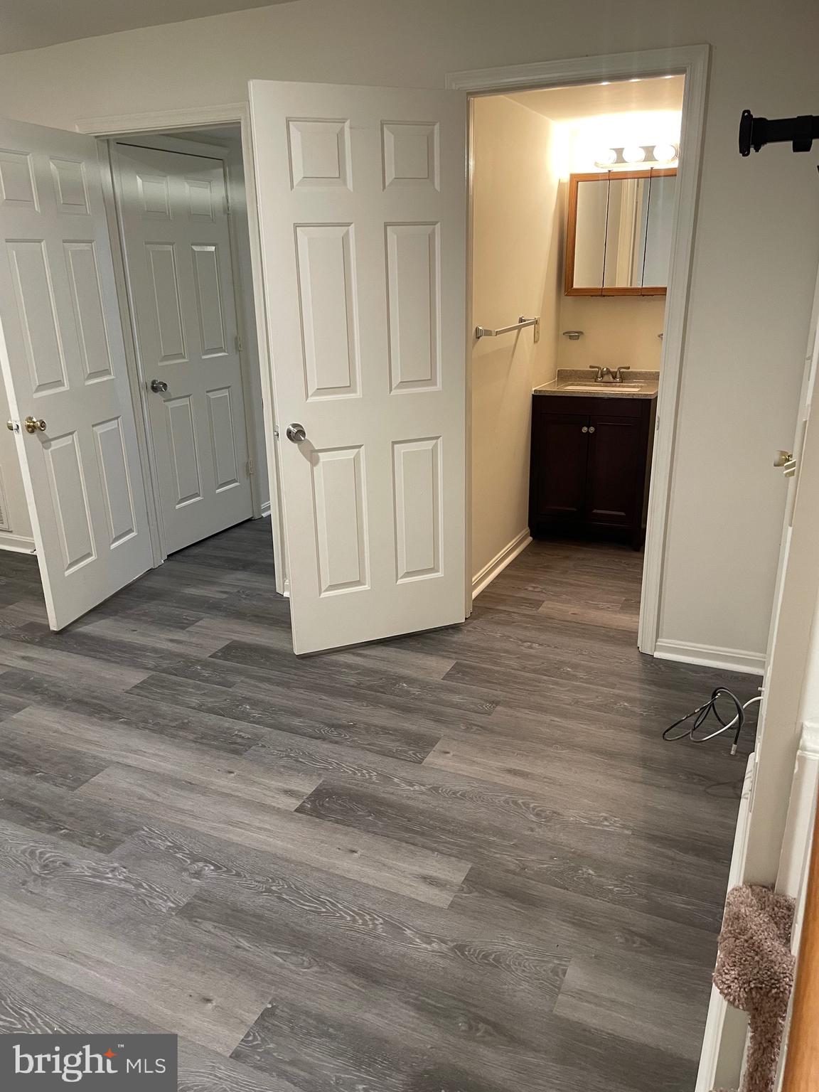 SPRING VALLEY - Residential