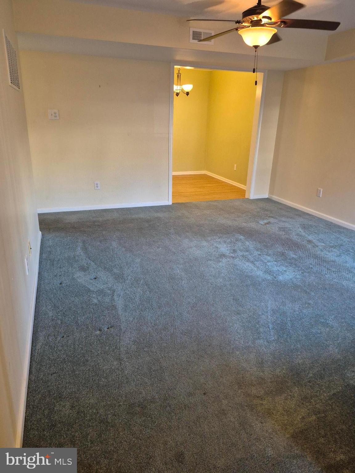 SALEM MANOR - Residential