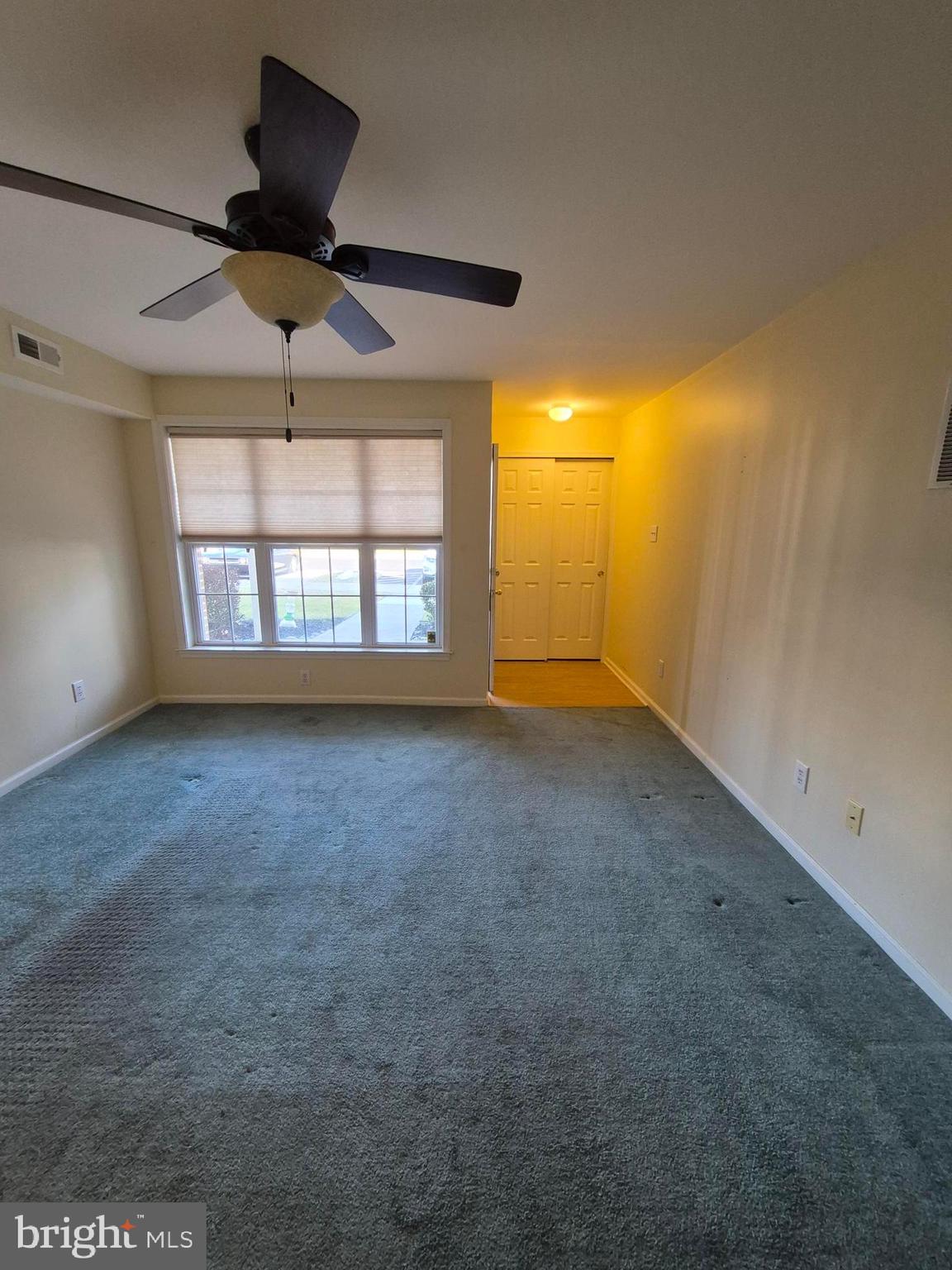 SALEM MANOR - Residential