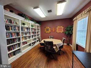 SALEM MANOR - Residential