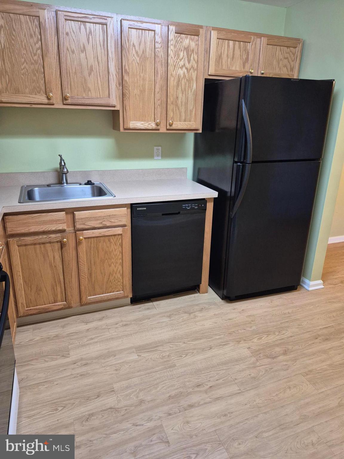 SALEM MANOR - Residential