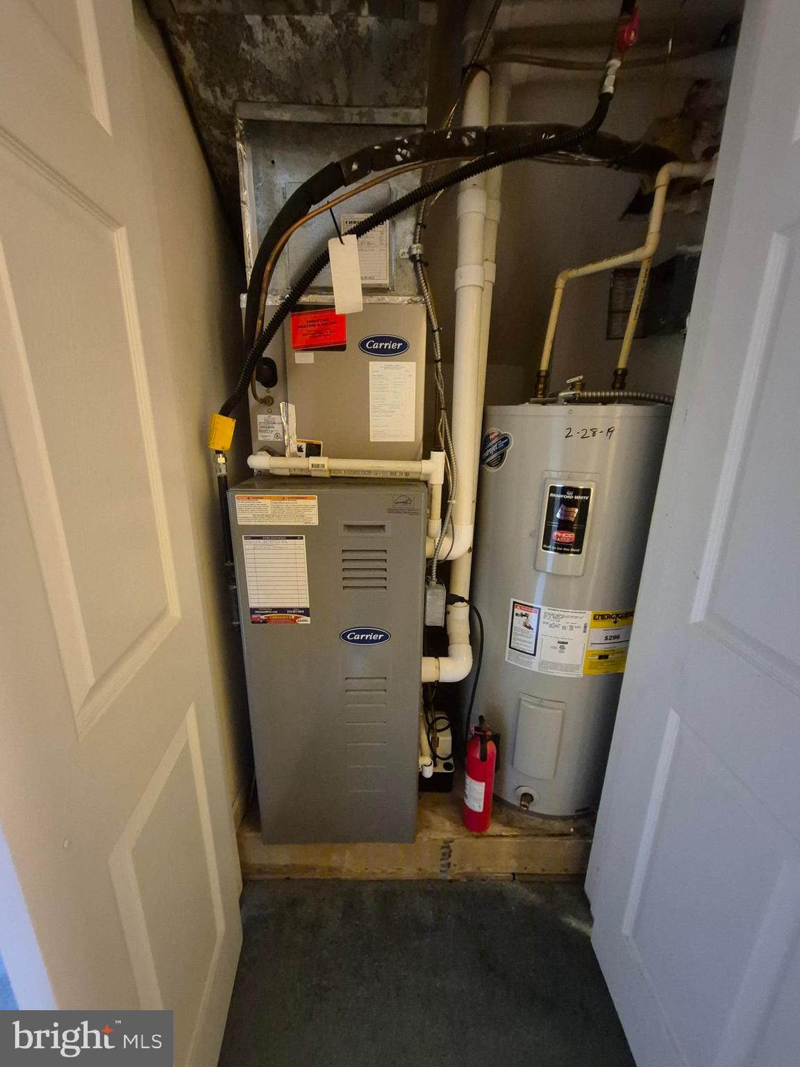 SALEM MANOR - Residential