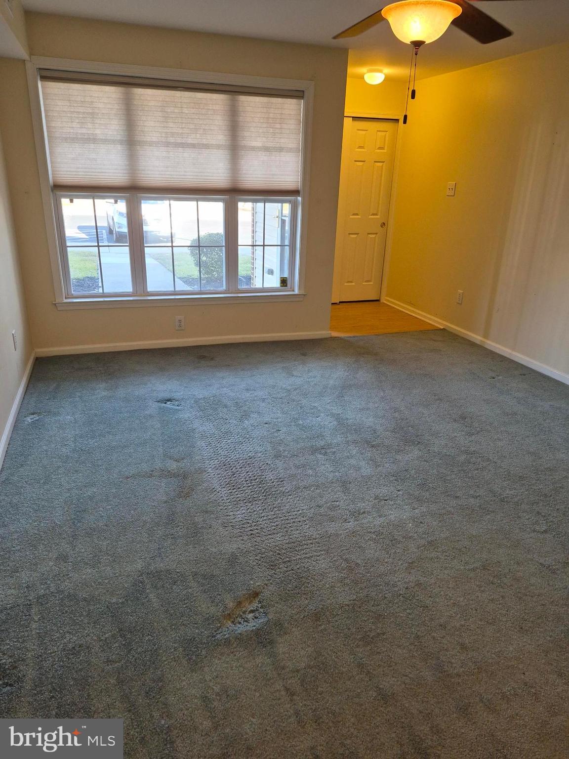 SALEM MANOR - Residential