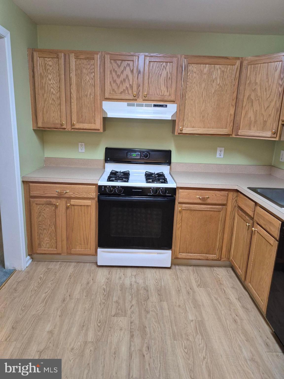 SALEM MANOR - Residential