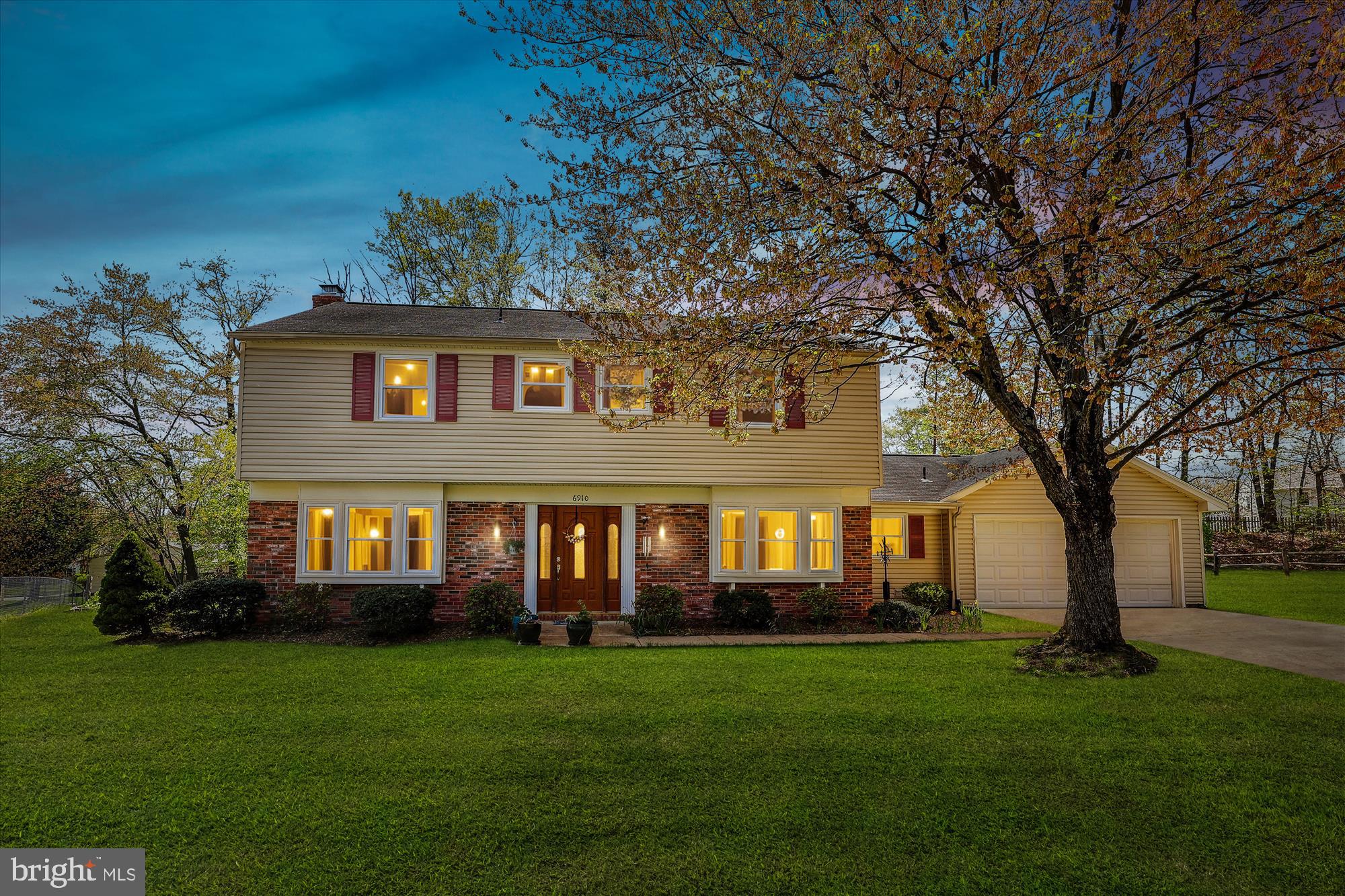 LAKEWOOD HILLS - Residential