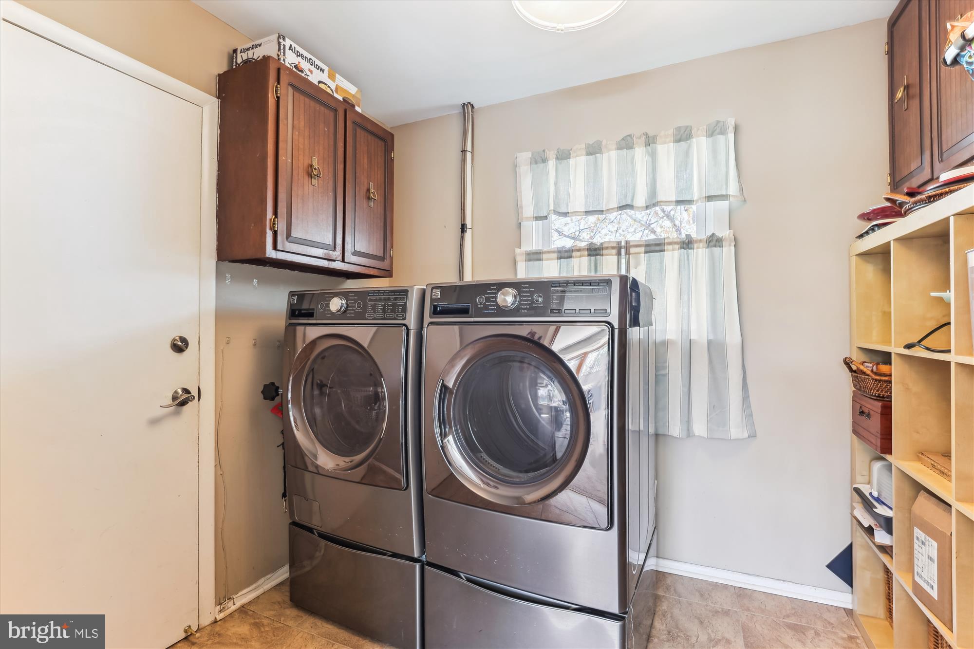 LAKEWOOD HILLS - Residential