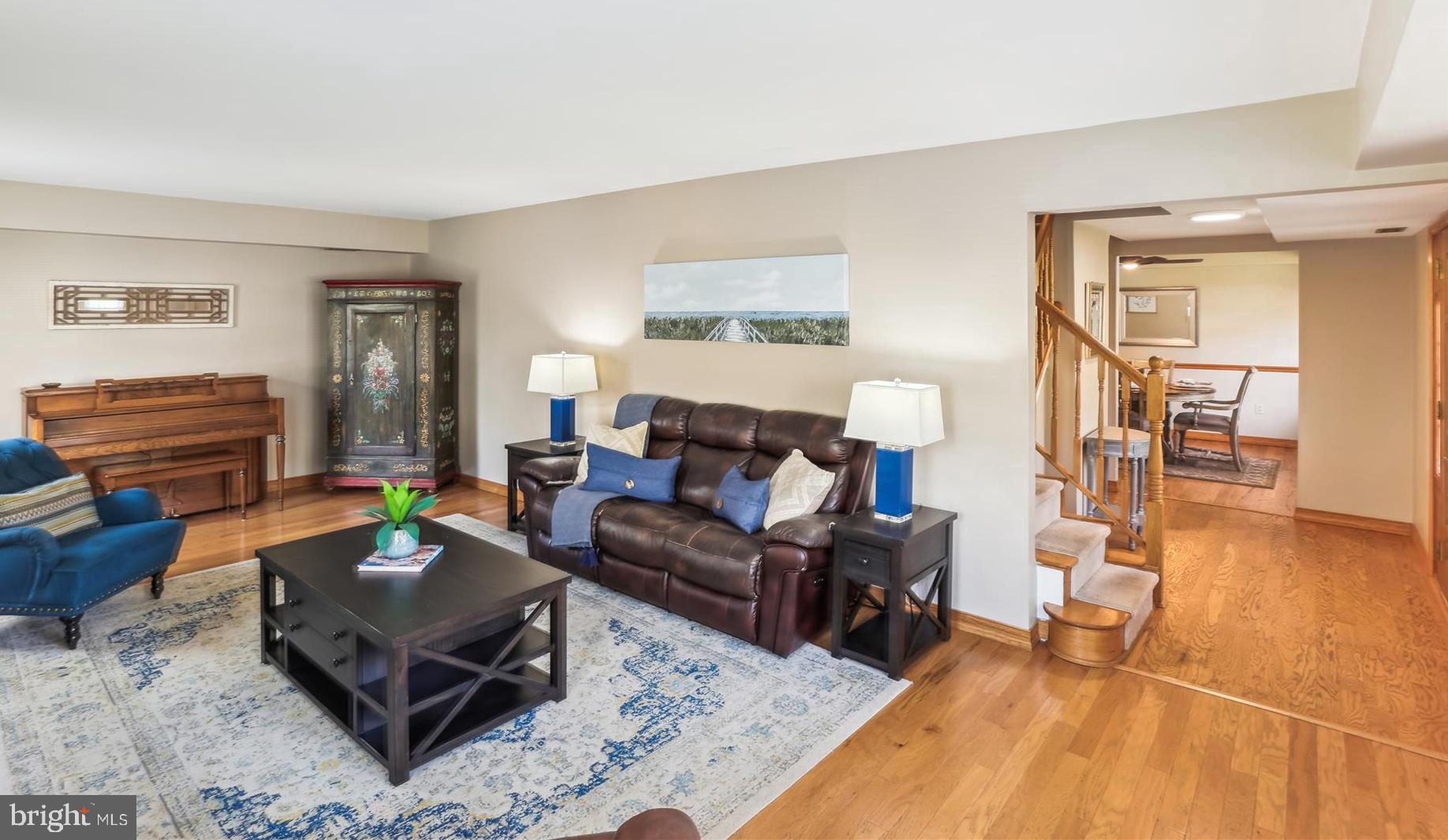 LAKEWOOD HILLS - Residential