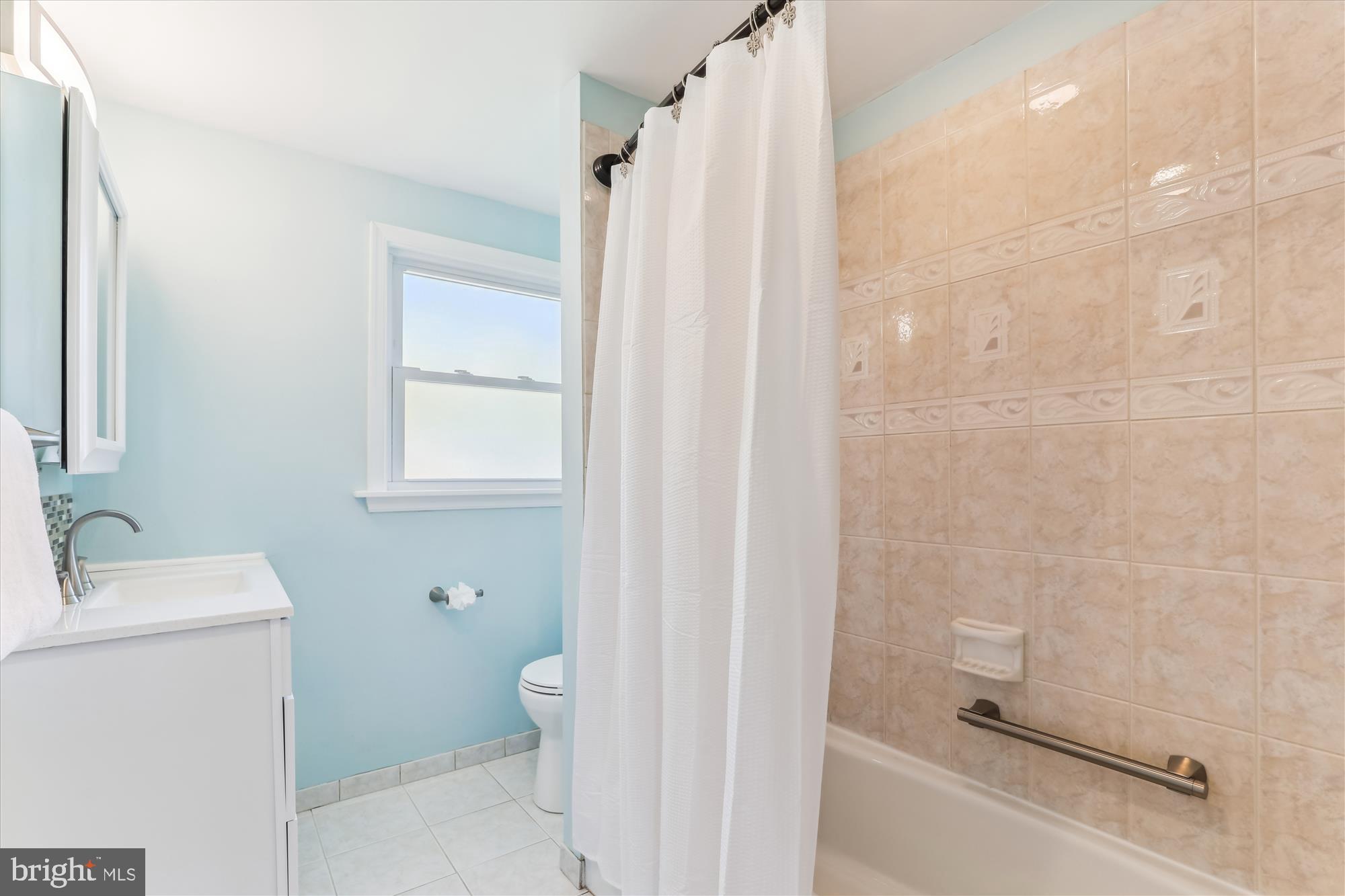 LAKEWOOD HILLS - Residential