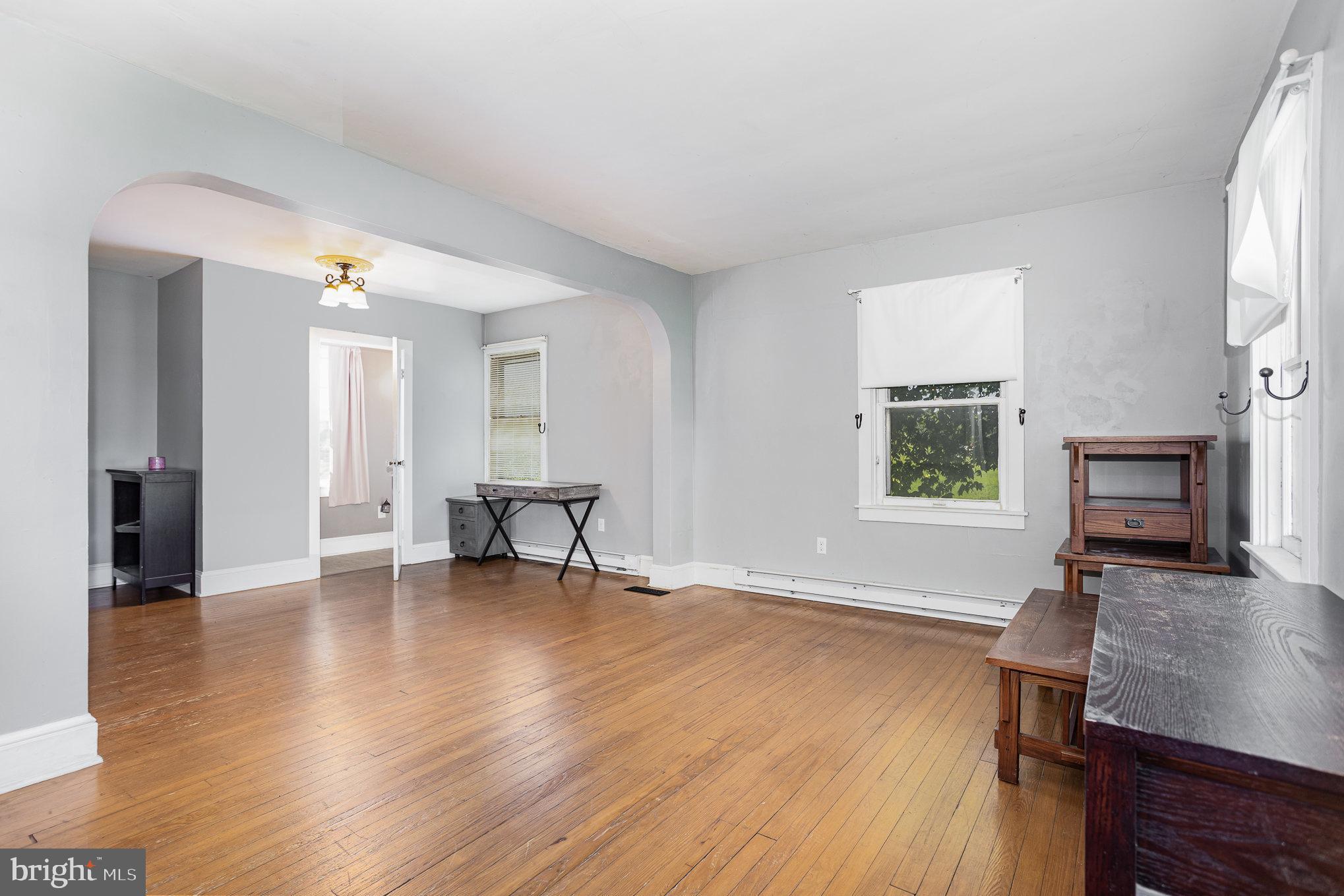 2775 W COLLEGE AVENUE