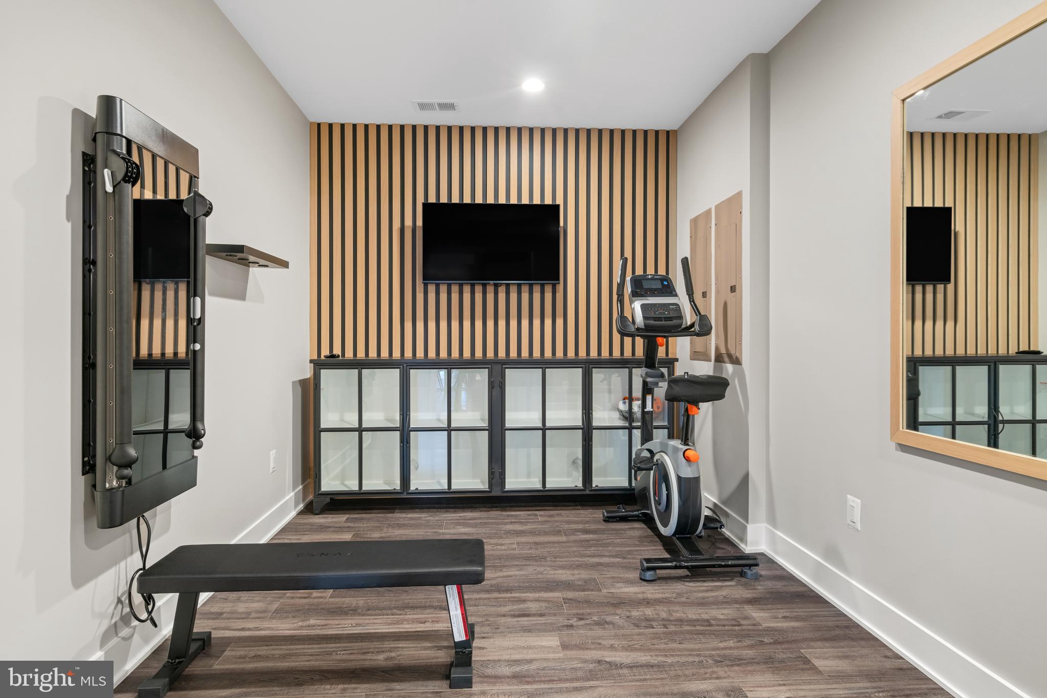 LINDEN GROVE - Residential