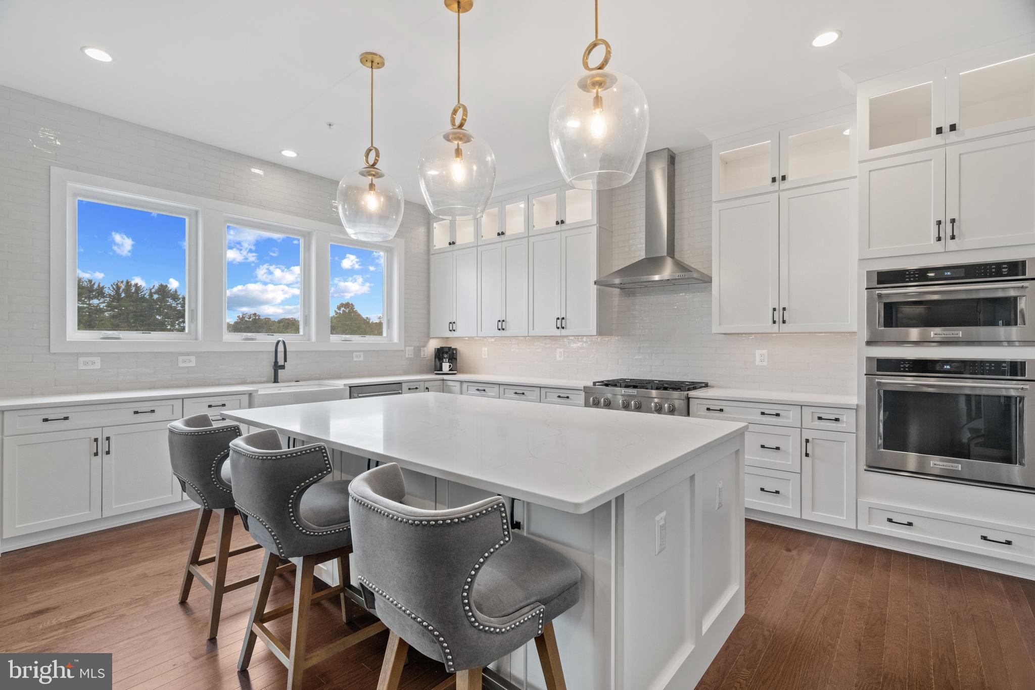 LINDEN GROVE - Residential