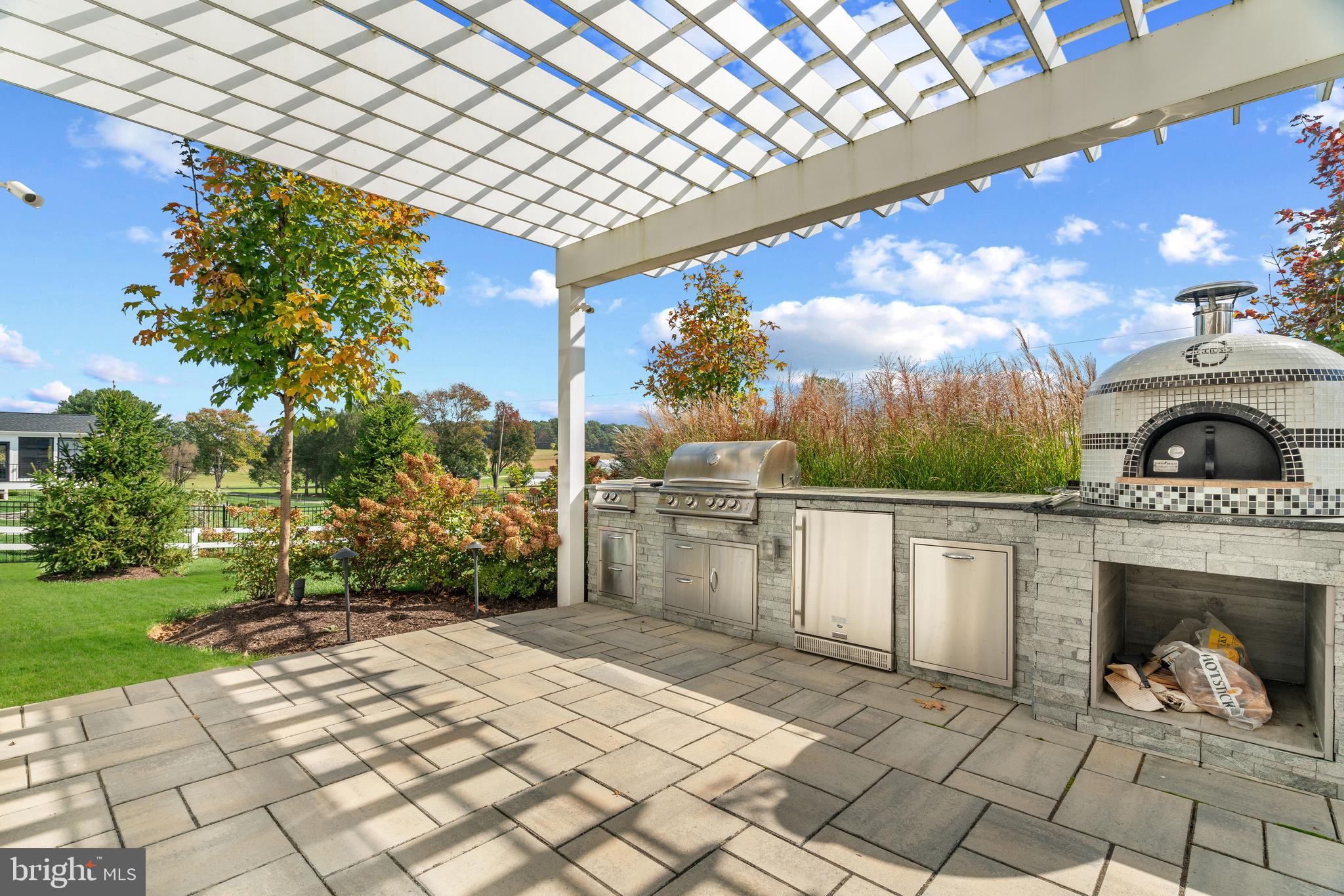 LINDEN GROVE - Residential