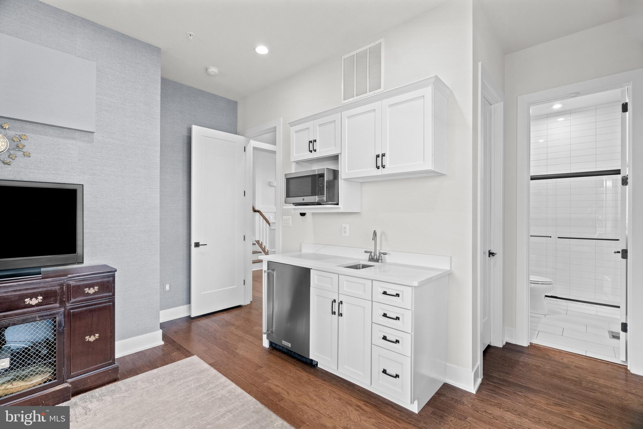 LINDEN GROVE - Residential