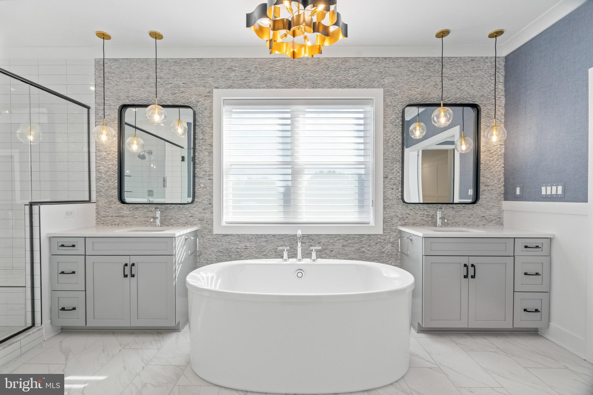 LINDEN GROVE - Residential