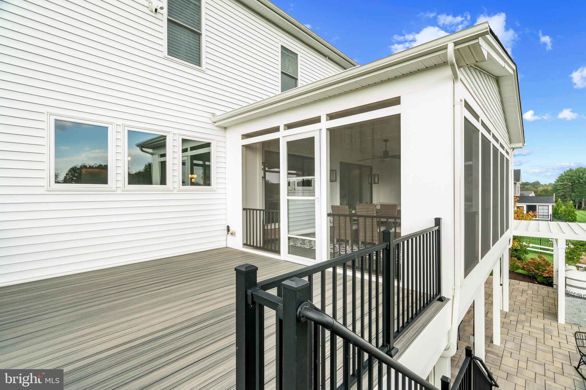 LINDEN GROVE - Residential