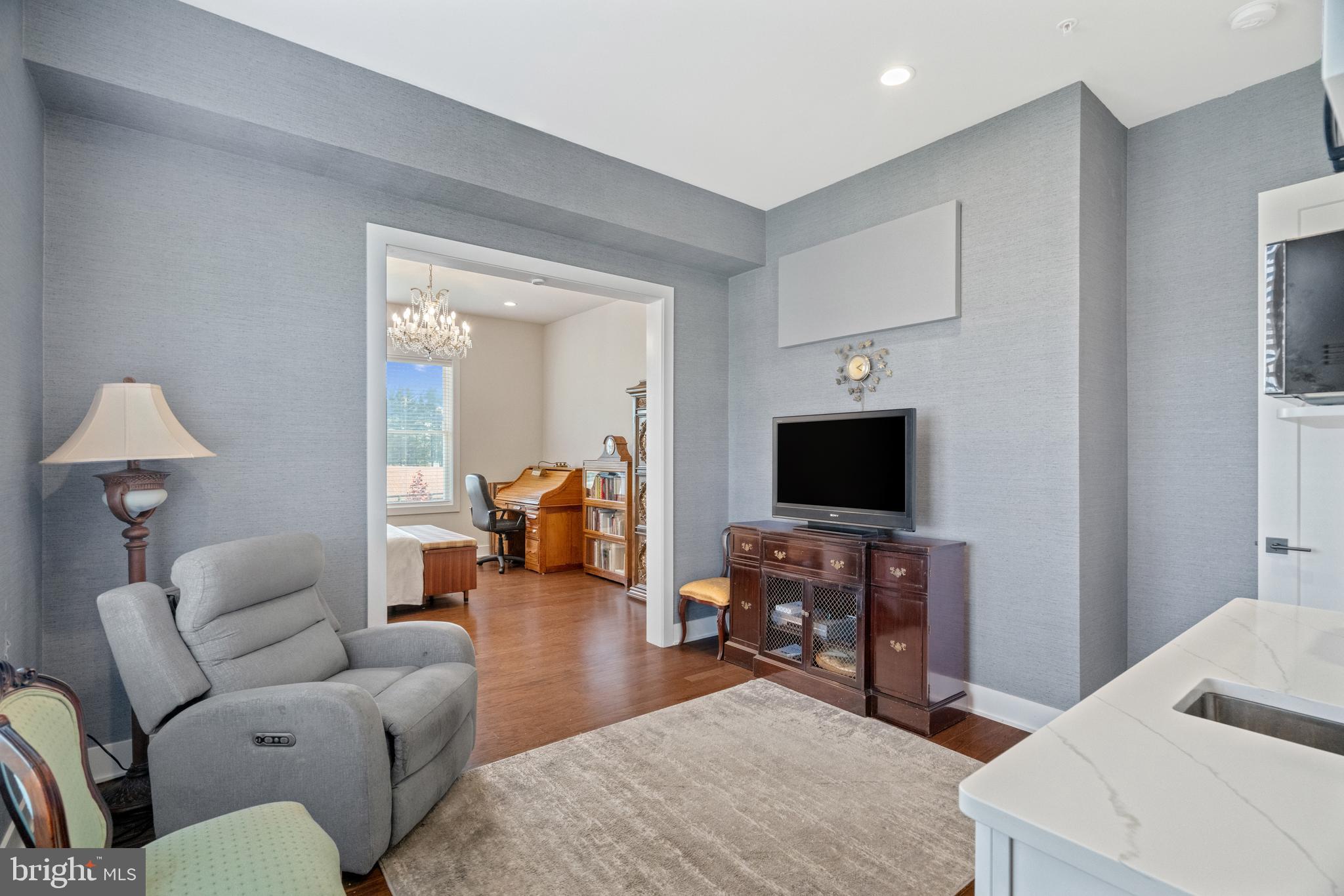 LINDEN GROVE - Residential