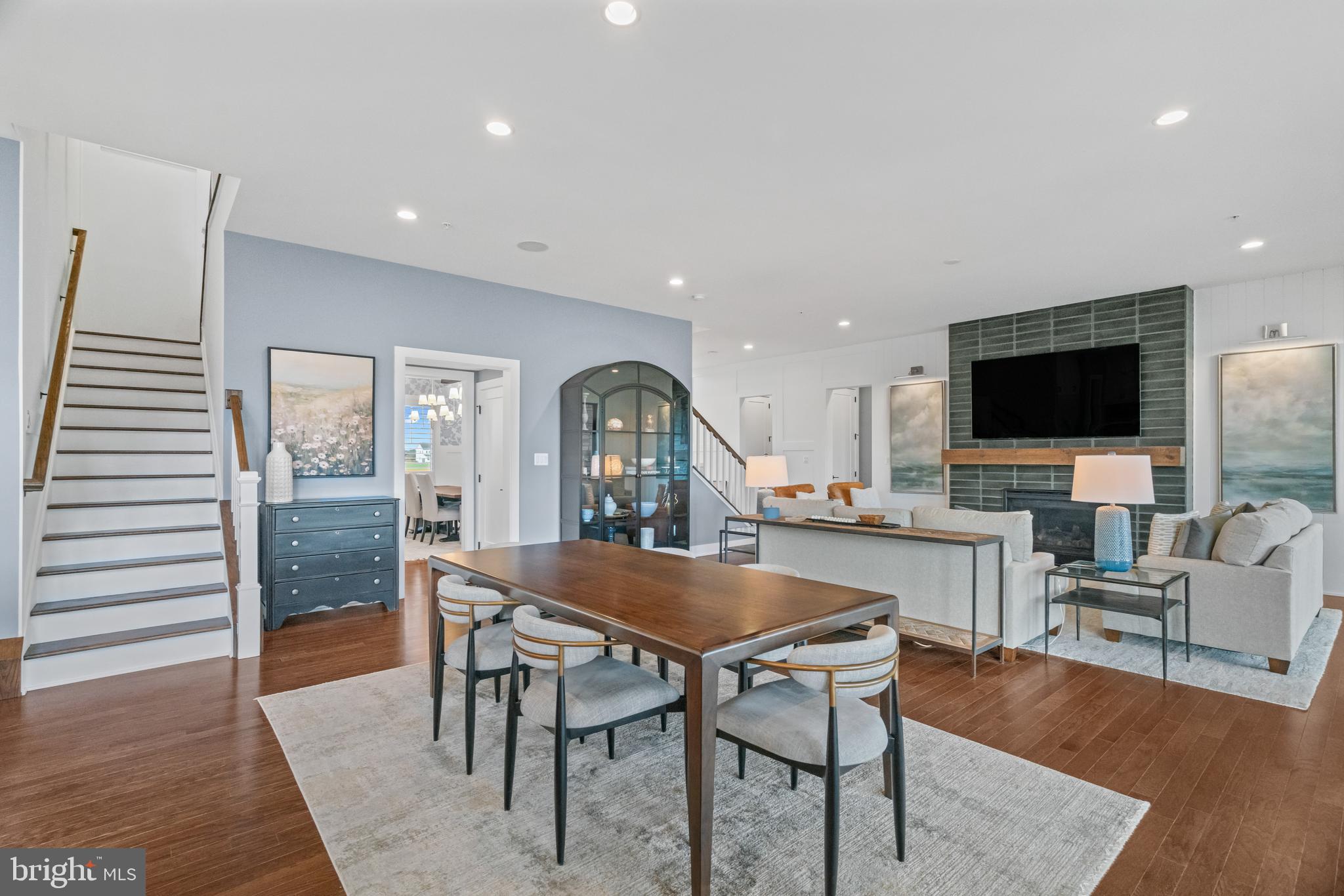 LINDEN GROVE - Residential