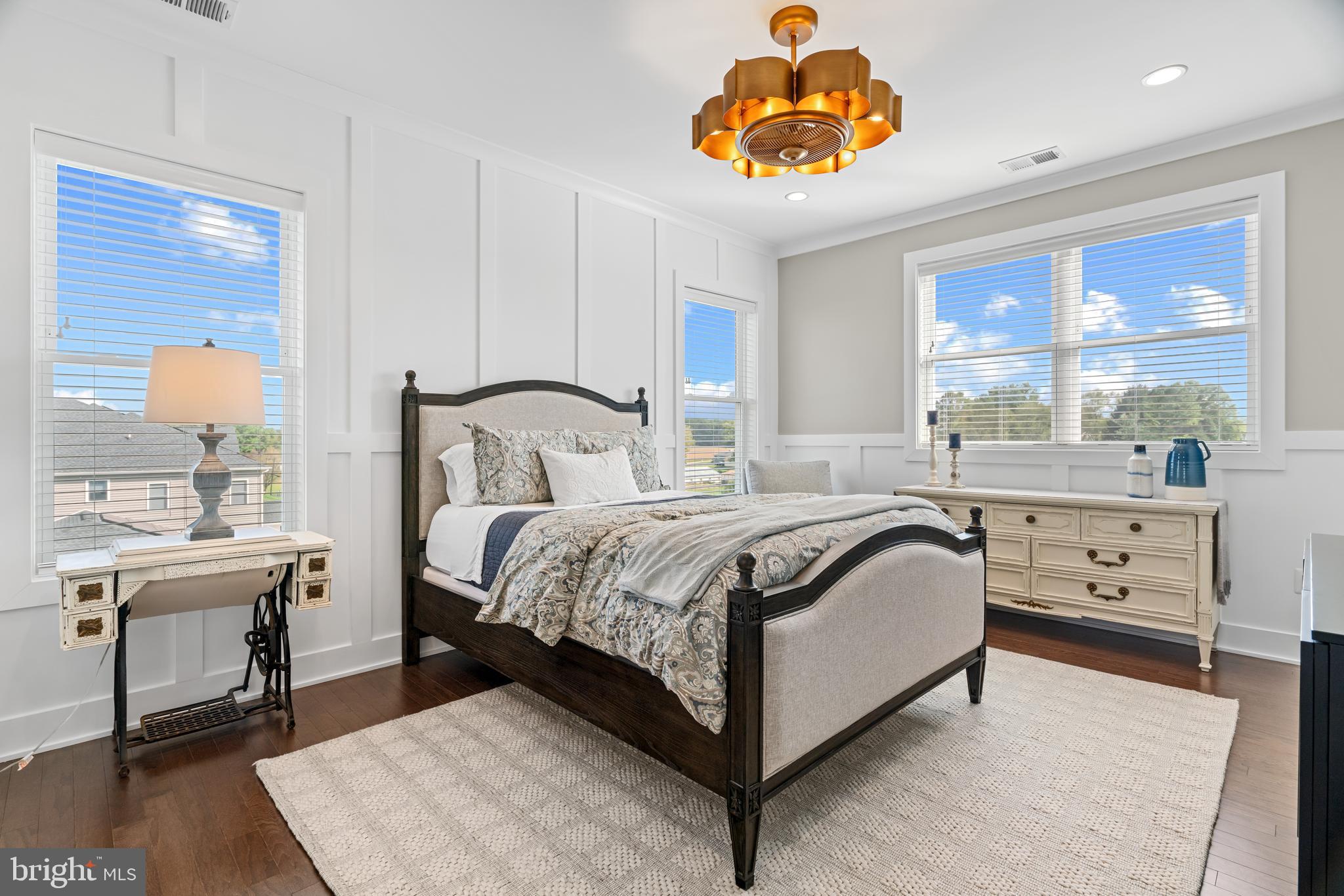 LINDEN GROVE - Residential