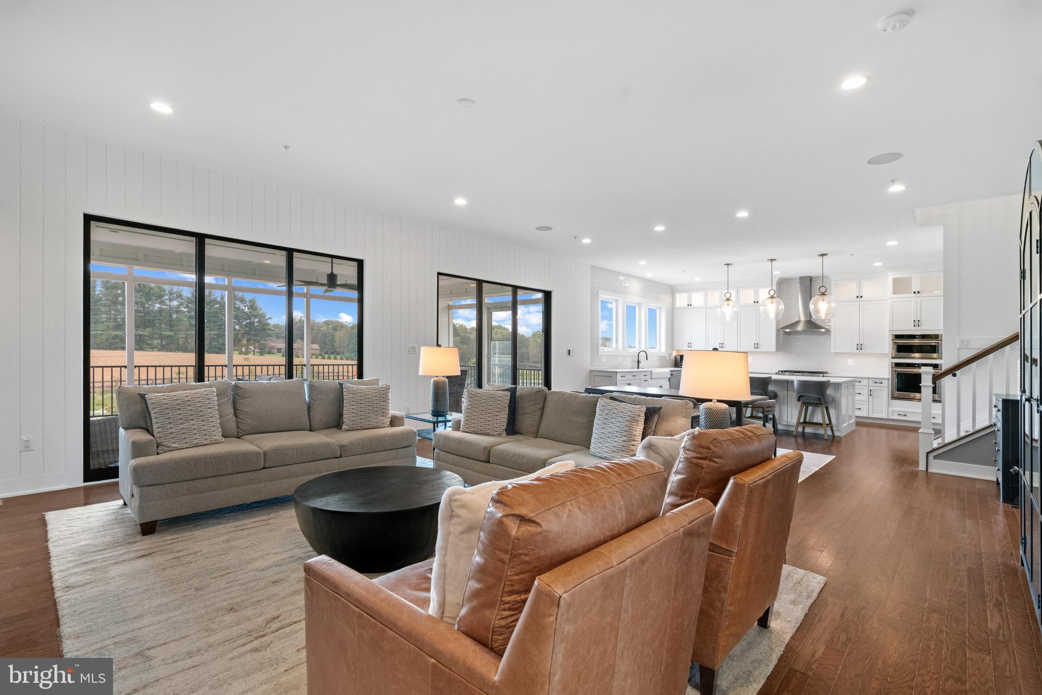 LINDEN GROVE - Residential