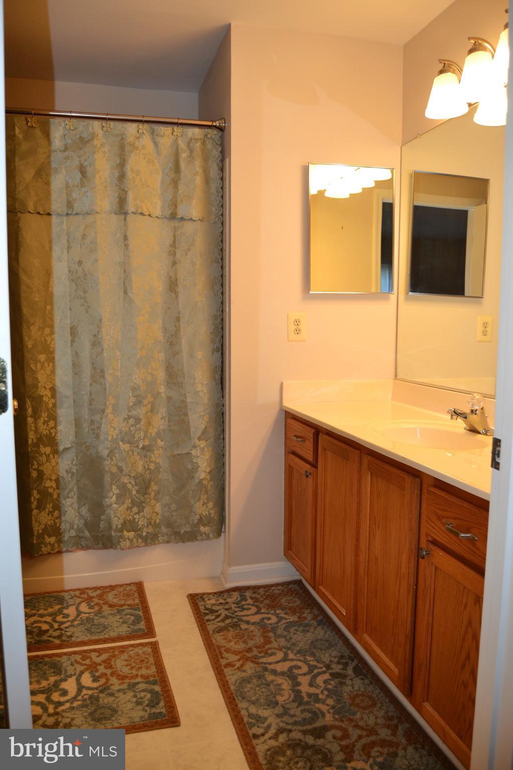 GATEWAY CONDOMINIUM - Residential