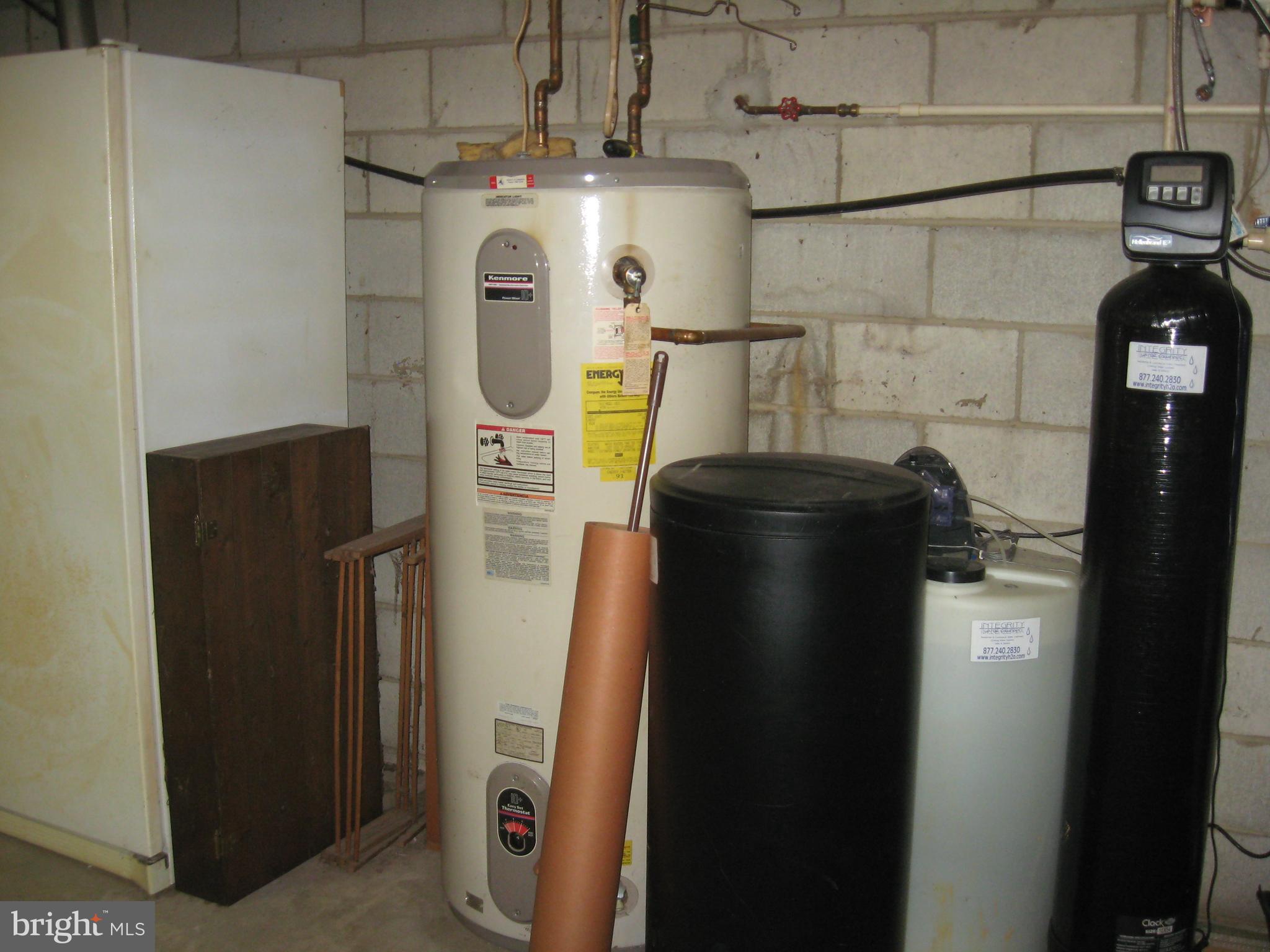 DAVIDSONVILLE WOODS - Residential