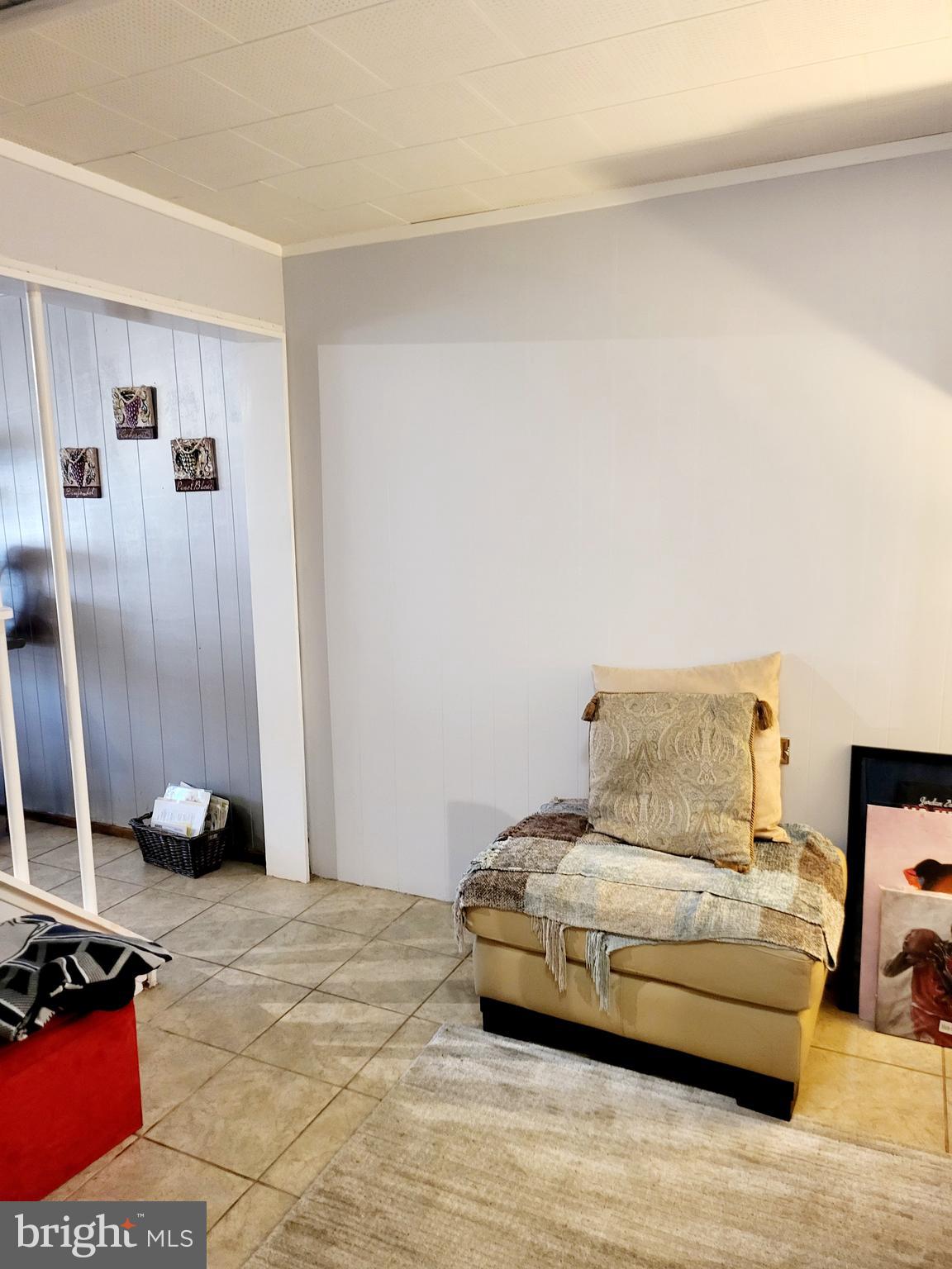 EASTWOOD - Residential