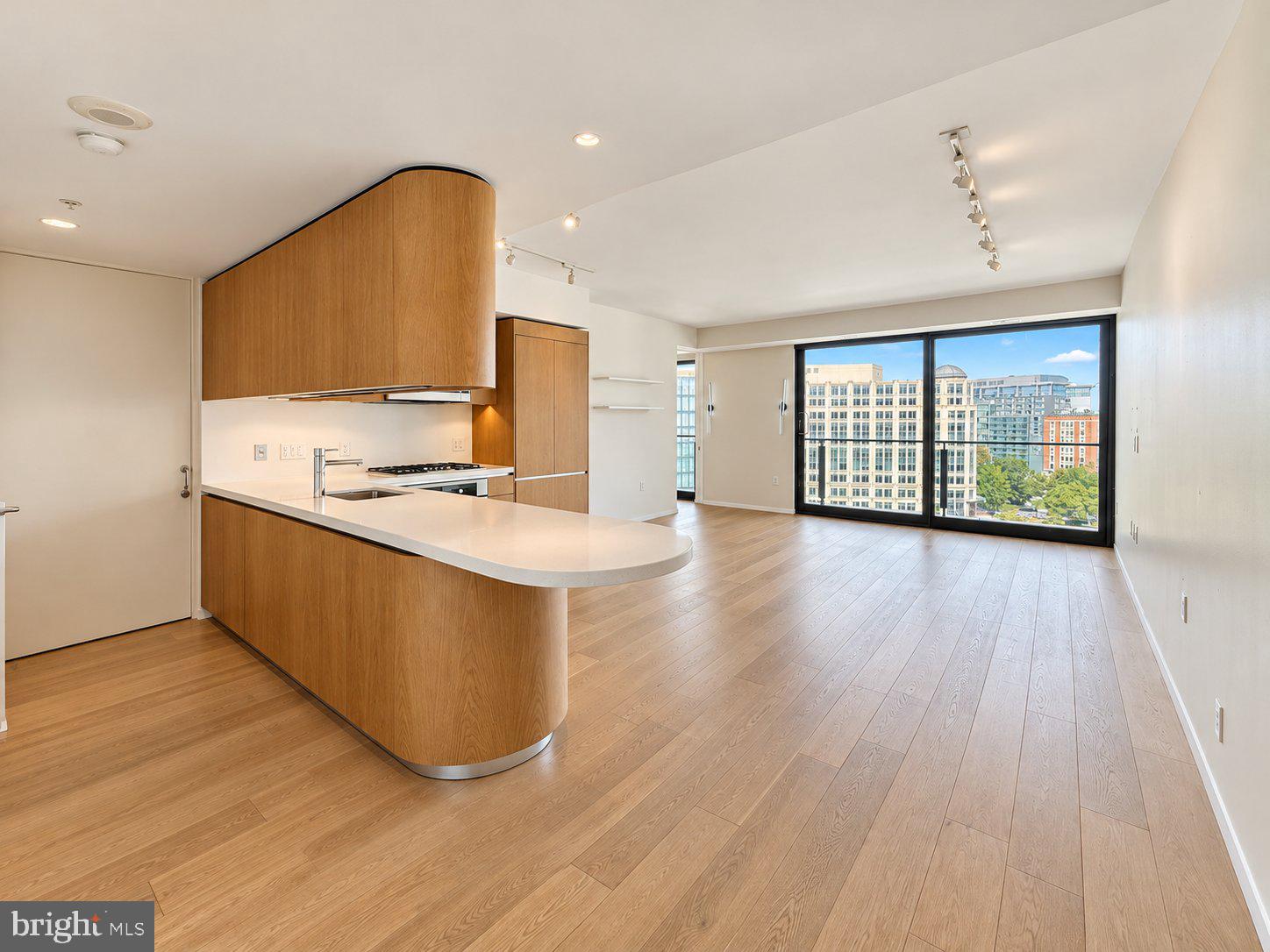 920 I STREET NW 1106