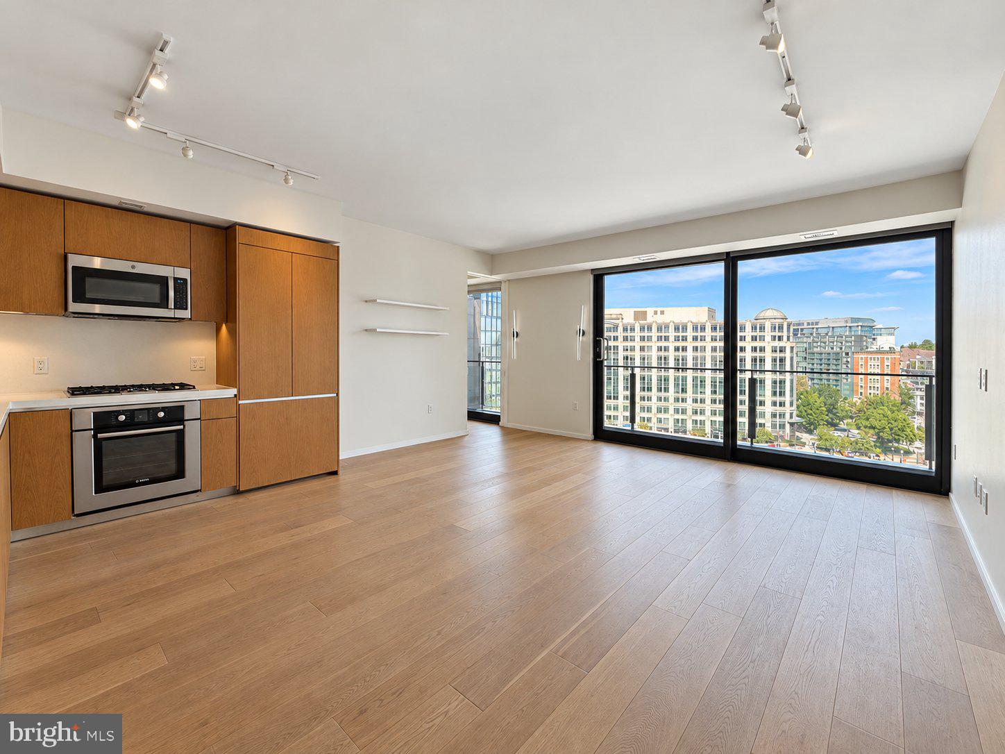 920 I STREET NW 1106