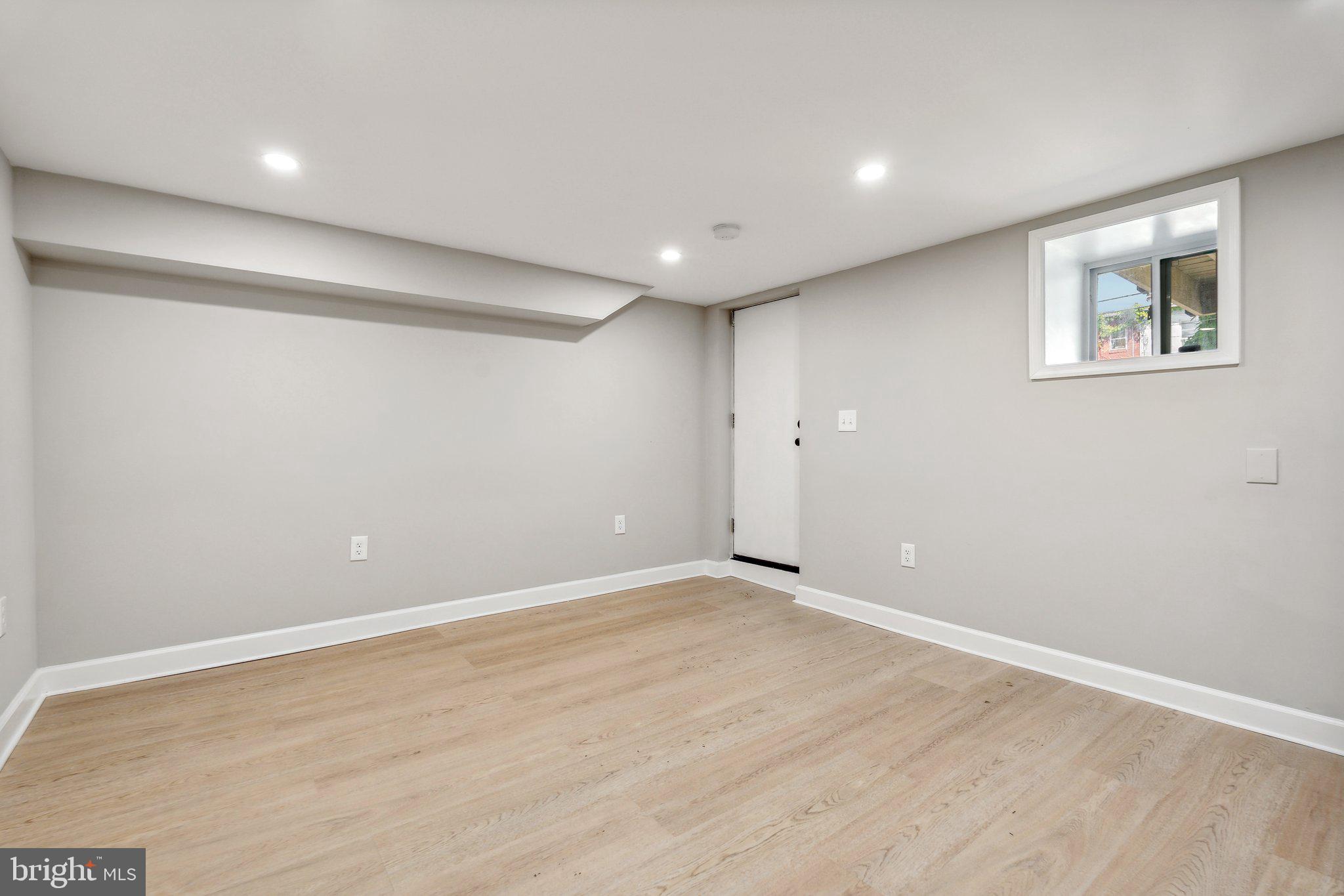 CENTRAL PARK HEIGHTS - Residential Lease