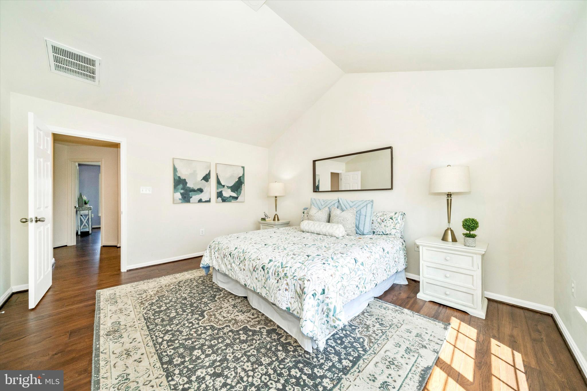 HUNTFIELD - Residential