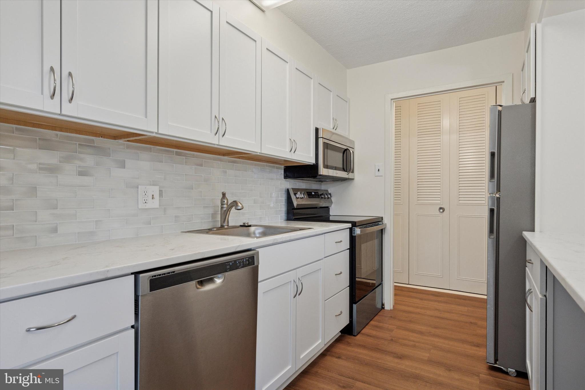 WYNNEWOOD - Residential