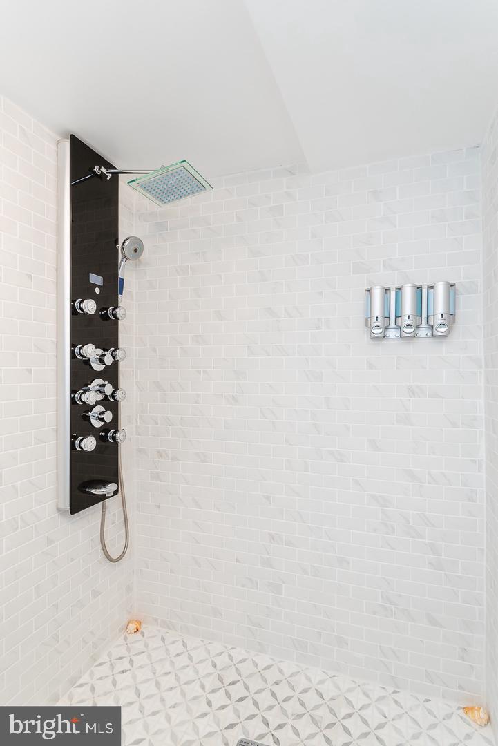 PATTERSON PARK - Residential Lease