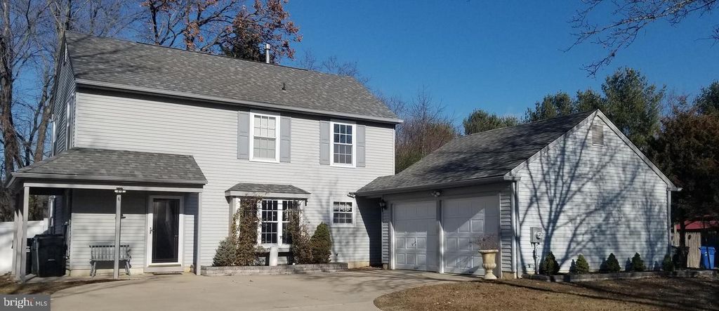 Photo of 4 Brookview Drive, MANTUA, NJ 08051 (MLS # NJGL2065392)