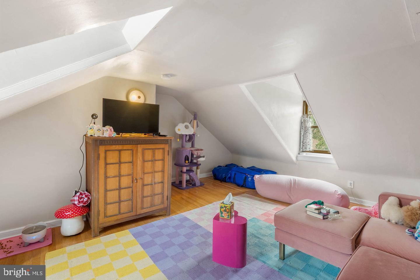 RITTENHOUSE SQUARE - Commercial Sale