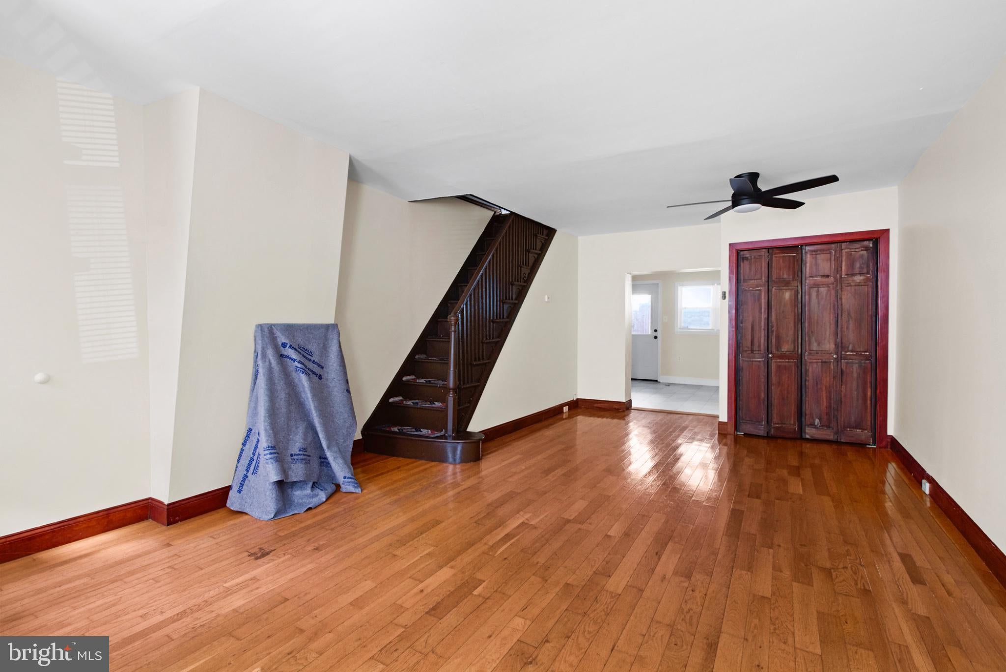 527 GREENWICH STREET