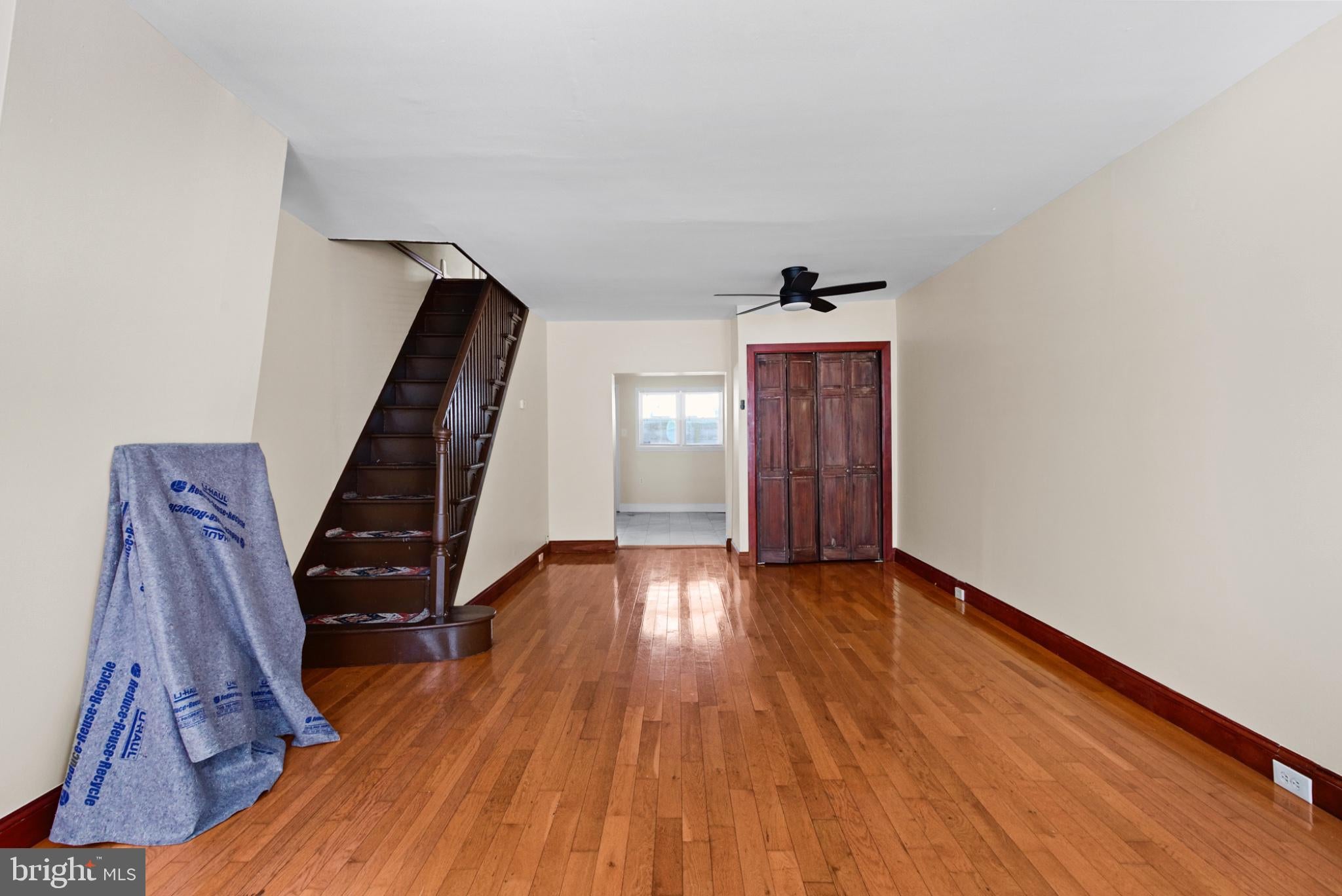 527 GREENWICH STREET