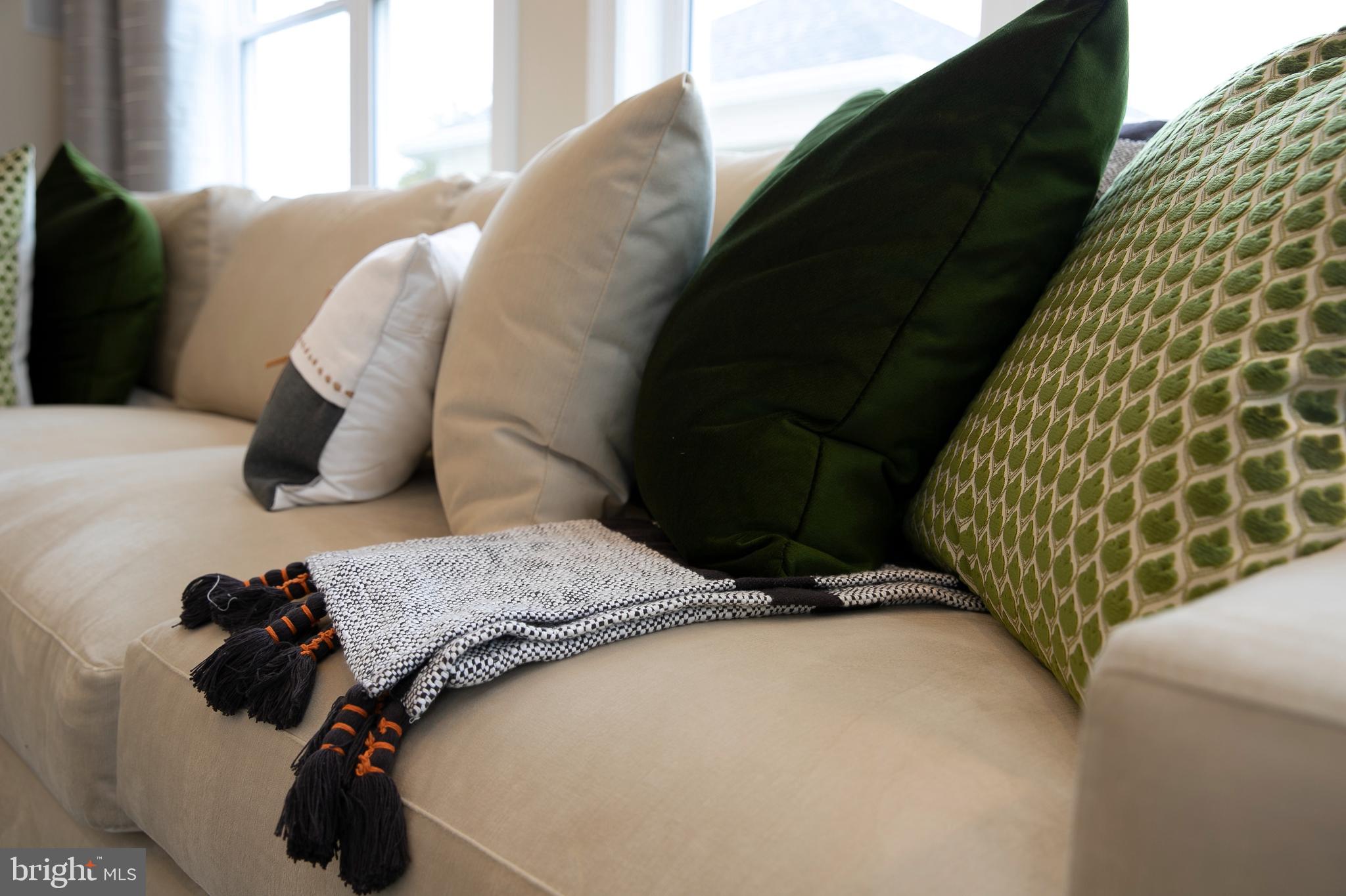 MAKEFIELD MEADOWS - Residential