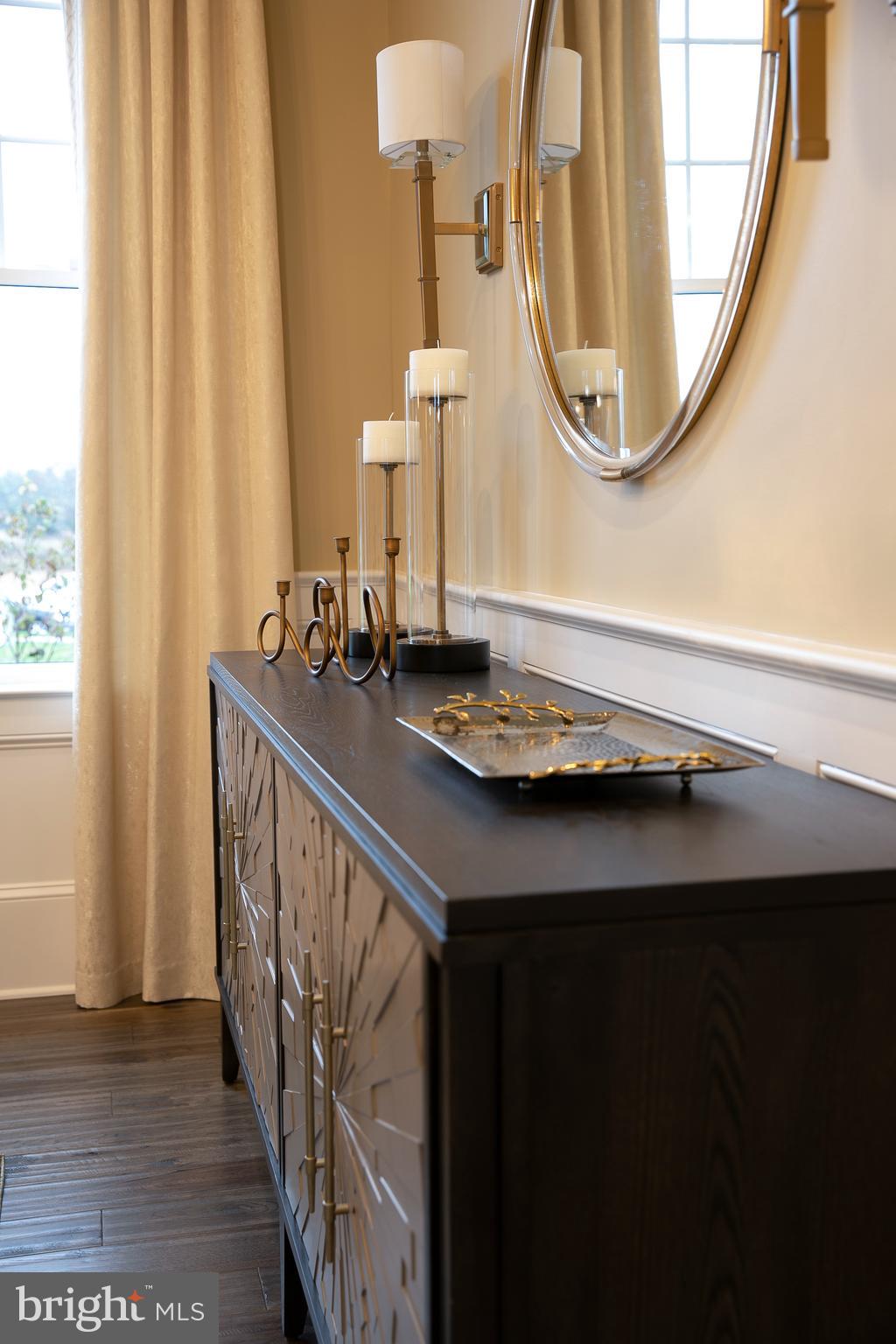 MAKEFIELD MEADOWS - Residential