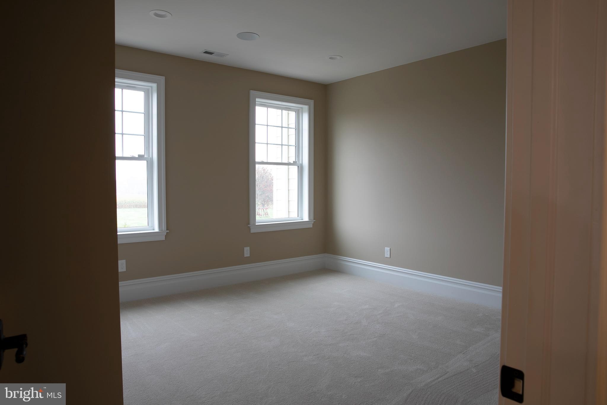 MAKEFIELD MEADOWS - Residential