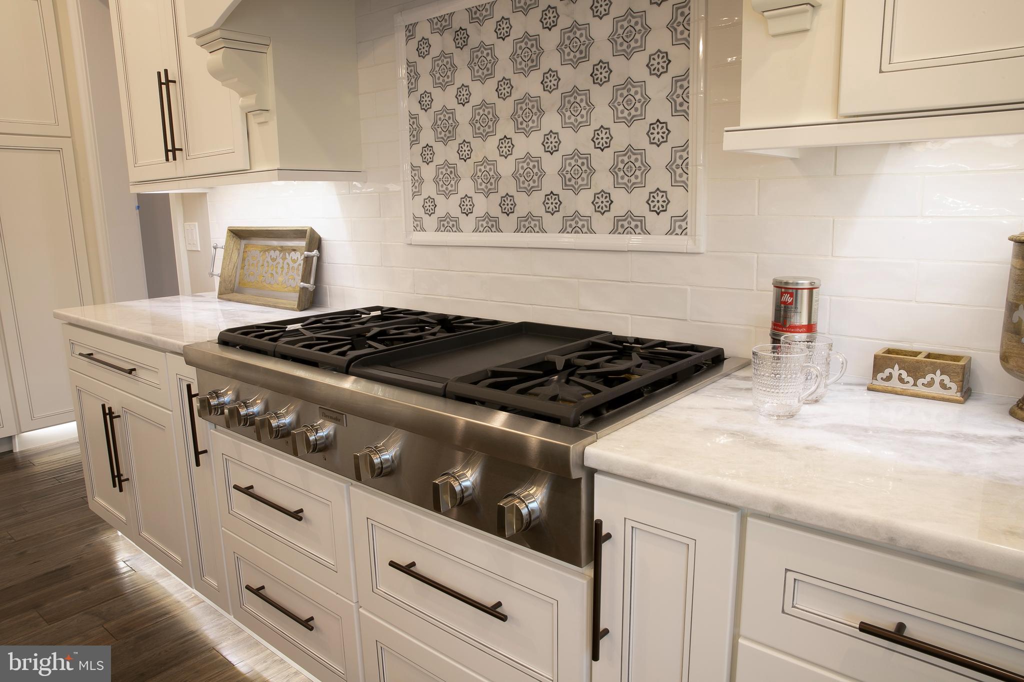 MAKEFIELD MEADOWS - Residential