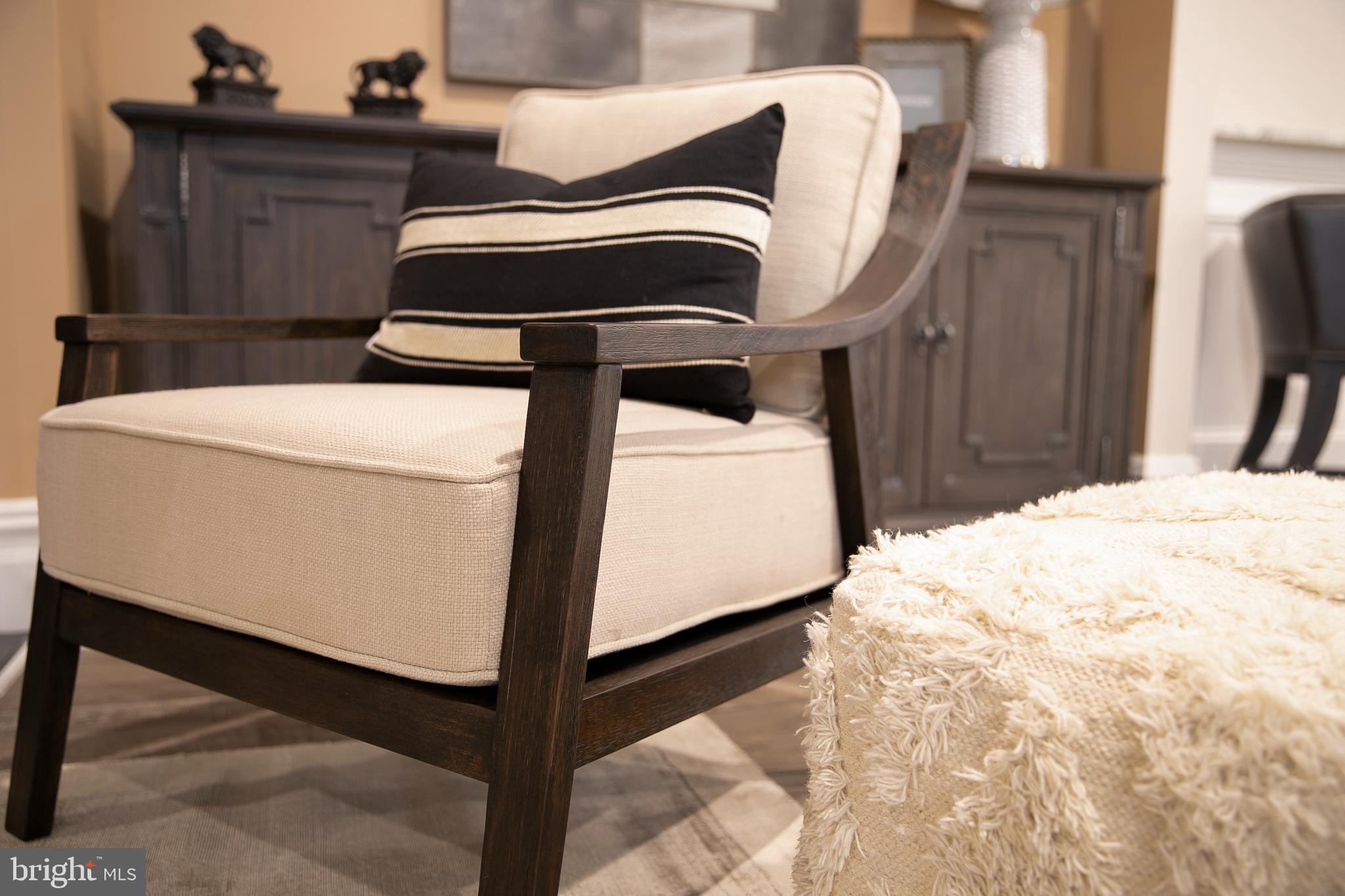 MAKEFIELD MEADOWS - Residential