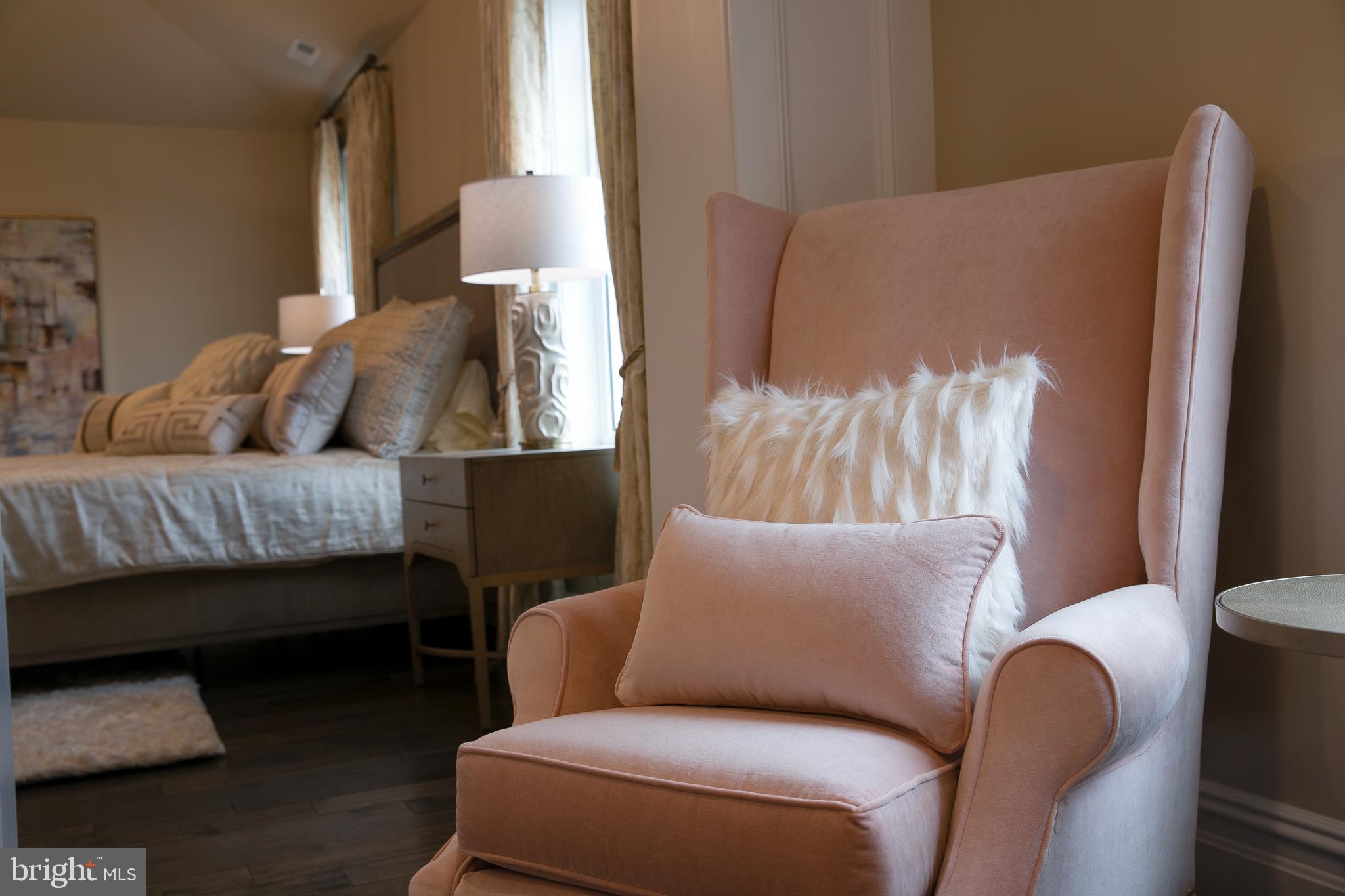 MAKEFIELD MEADOWS - Residential