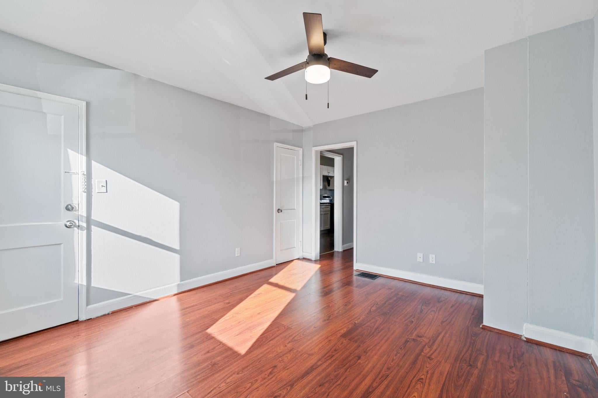 2905 YORKWAY