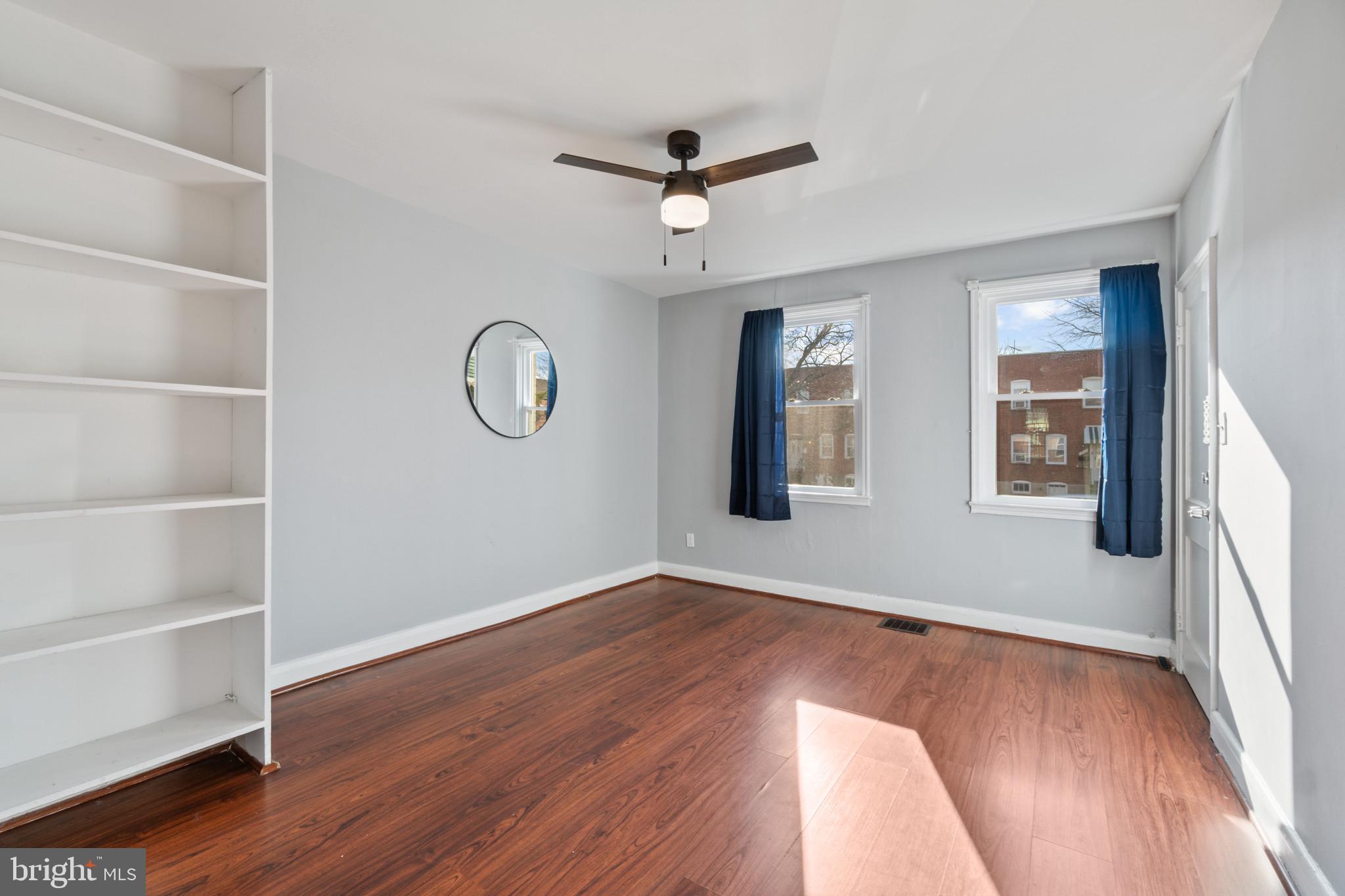2905 YORKWAY