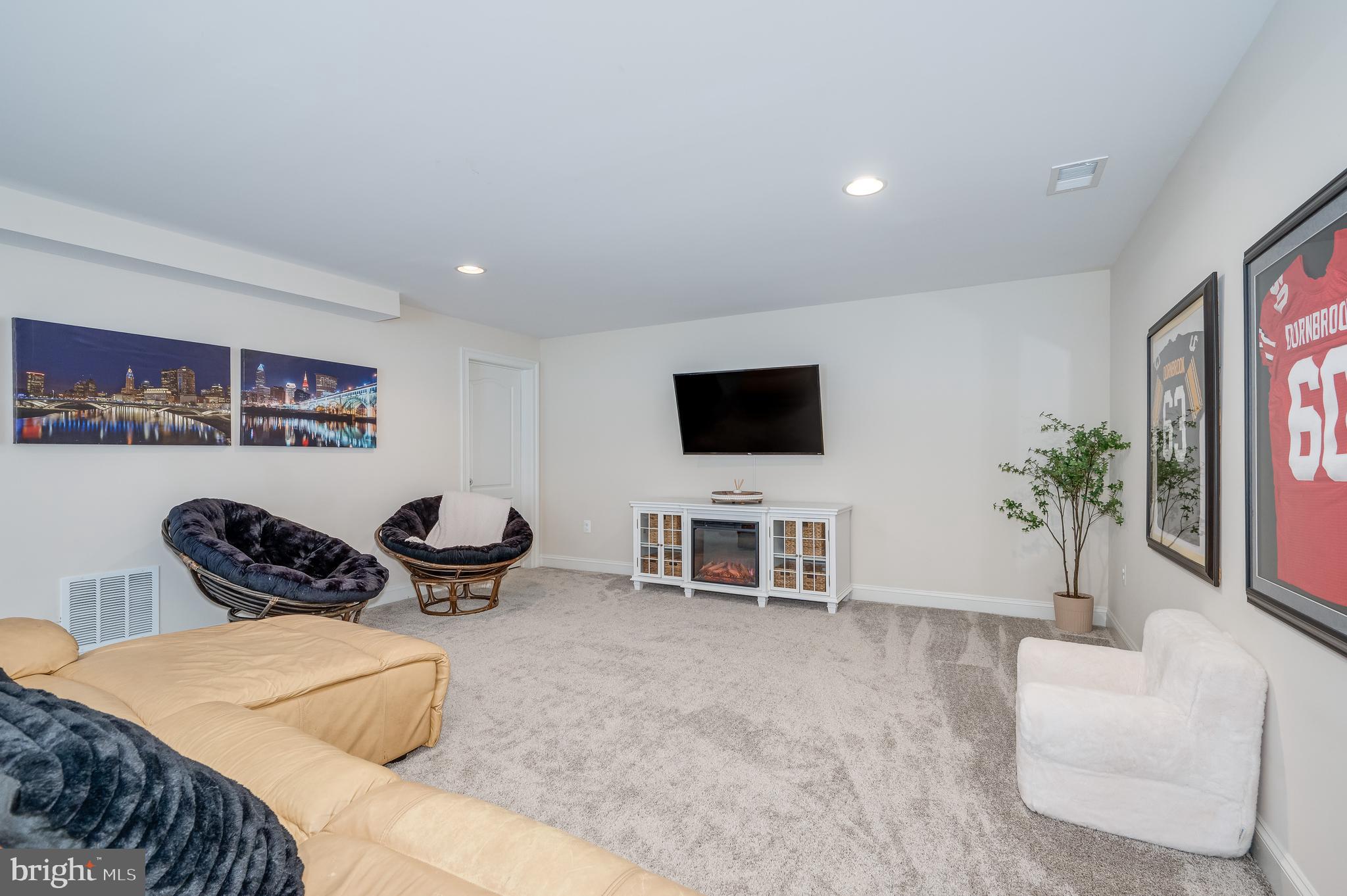 SNOWDEN BRIDGE - Residential