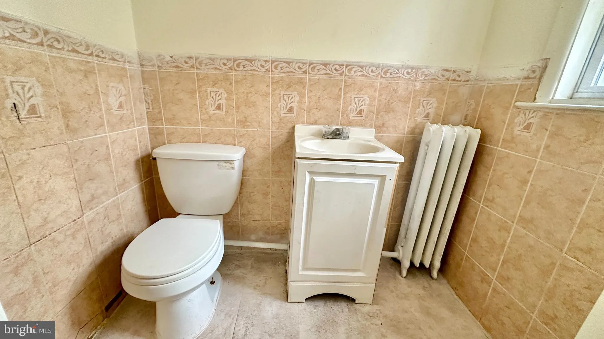 New Brunswick, New Jersey 08901, United States, 5 Bedrooms Bedrooms, ,2 BathroomsBathrooms,Residential,Active,88439