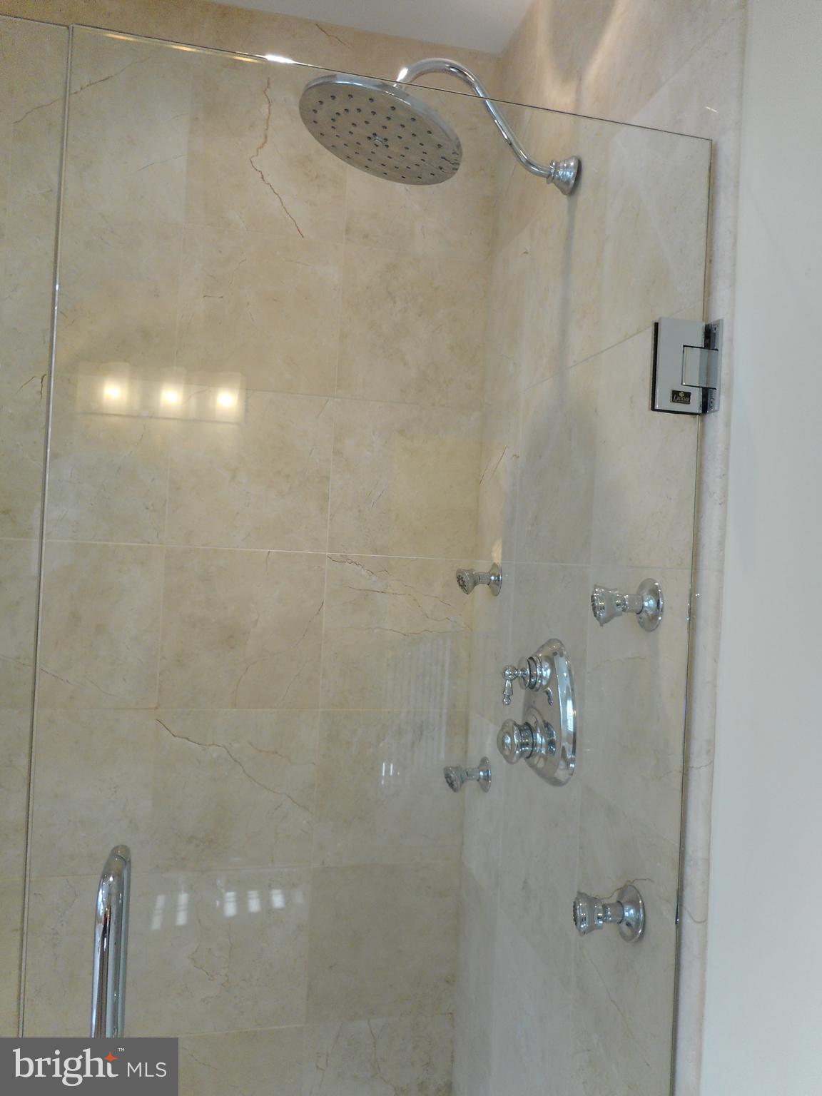 SENECA POINTE - Residential Lease