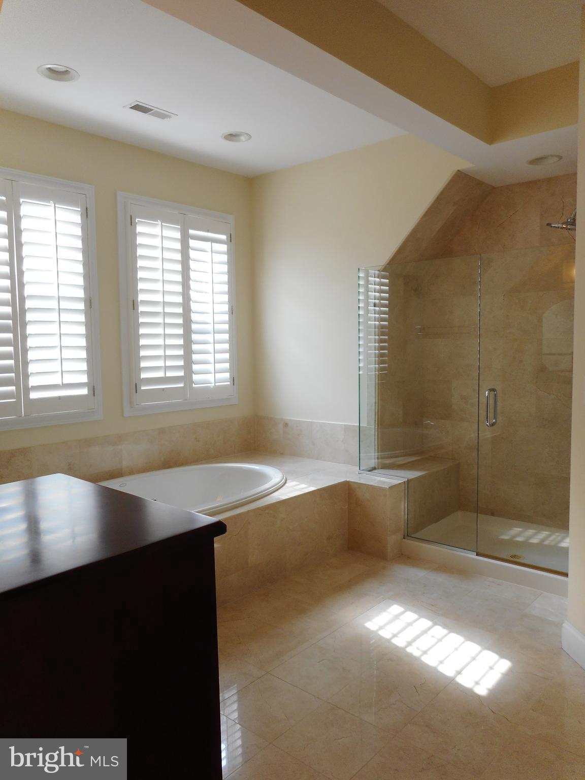 SENECA POINTE - Residential Lease